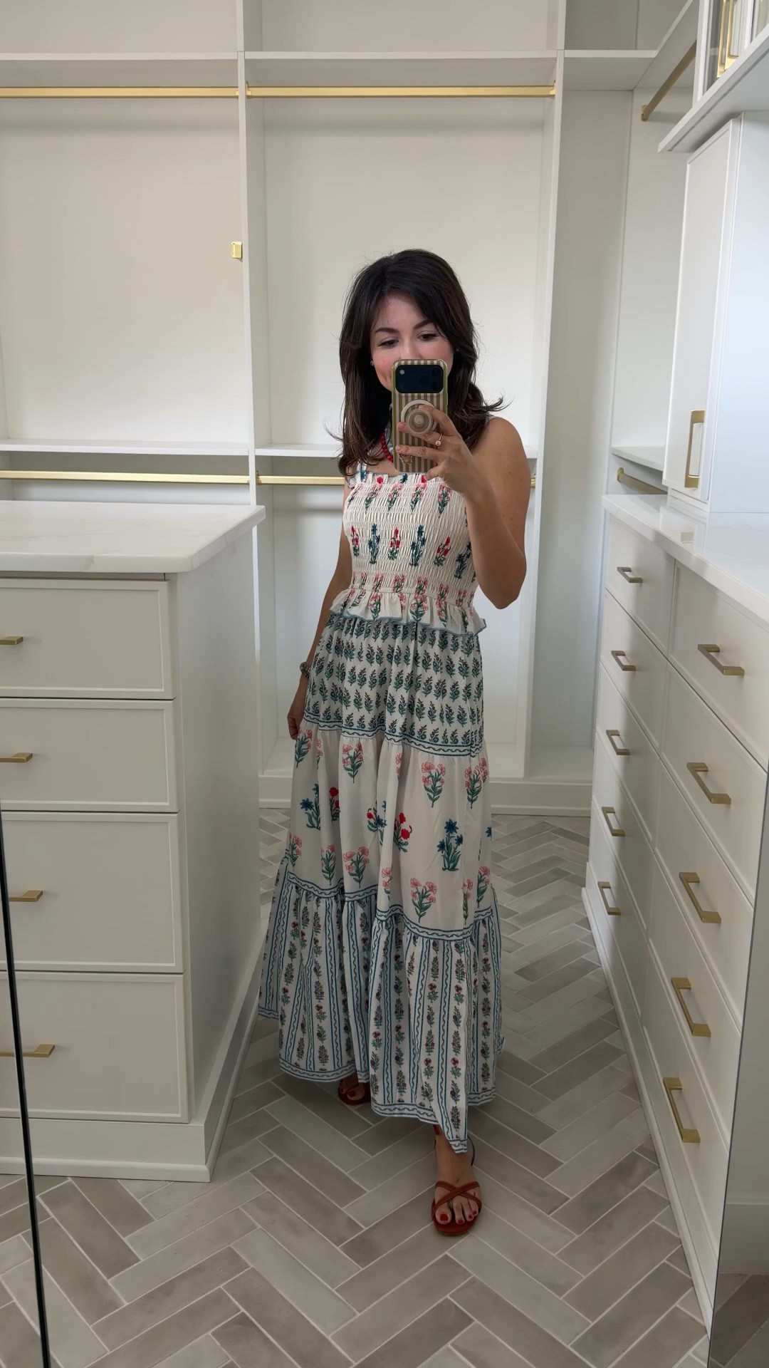 I didn’t plan an outfit… I just put this on and it worked
the fit + prints do everything

petite-friendly, 5’2 outfits, everyday dresses, summer style

#LTKMothersDay #LTKgrwm