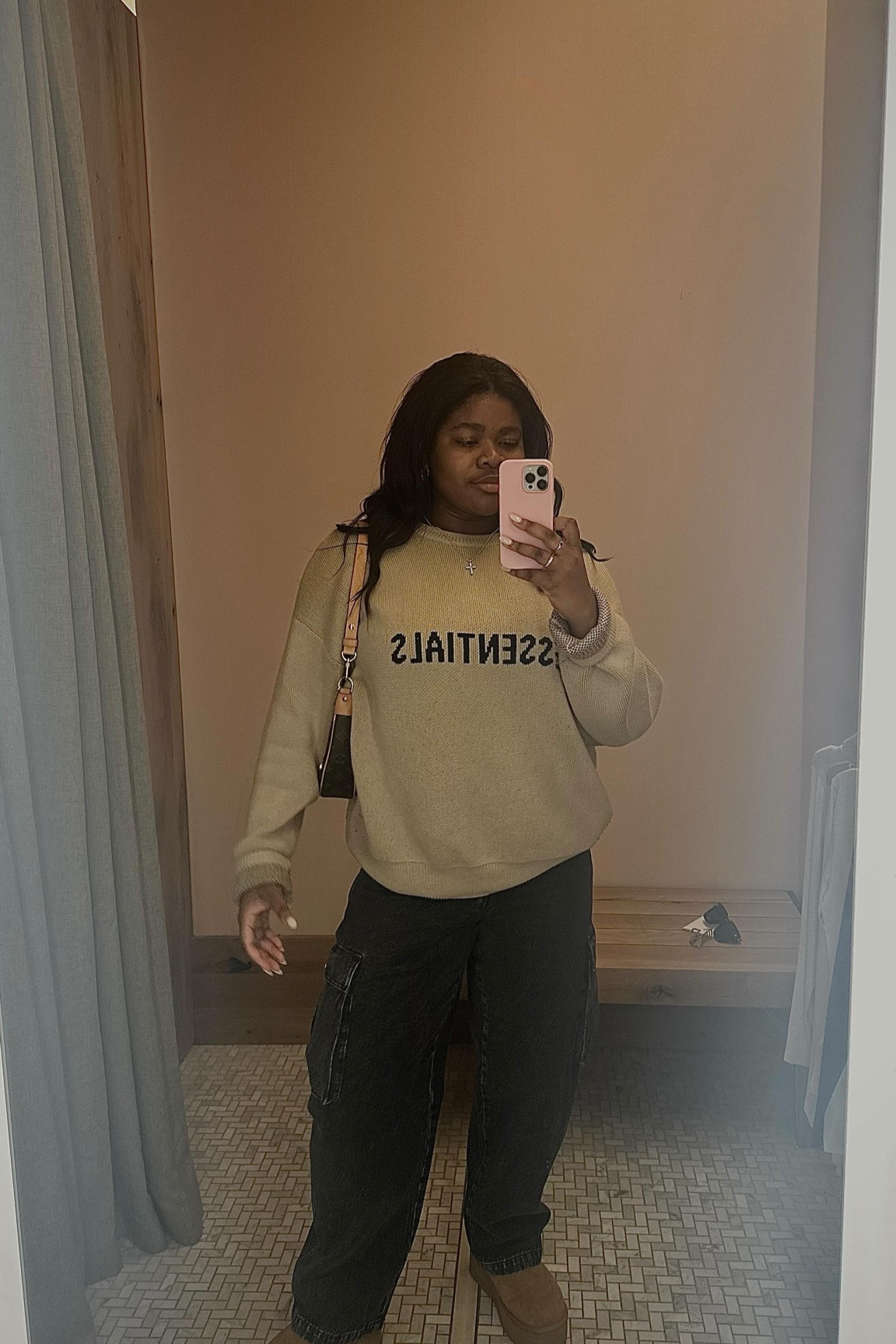 GRWM to go slay somewhere in Boston 
•
•
All products linked in my LTK 💕
•
•
#bostoninfluencer #bostoninfluencers #boston #ma #bostongirl #bostoncontentcreator  #grwm#ootd #fashioninfluencer #bostonfashion #calmfits #cozystreetwear #influencerunder5k #bostonma #contentinspo #blackcontentcreators #dewyskin #glossier #summerfridays #blackgirlsunscreen #exploreinfluencers