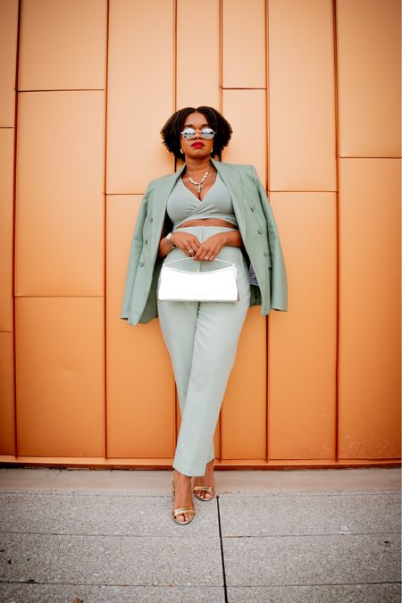 Sage Green Styled
Blazer: Zara (Old)
Top: Amazon (Small)
Pants: Zara
Shoes: Aldo_Shoes (Old)
Bag: BrandonBlackwood

#LTKstyletip #LTKitbag