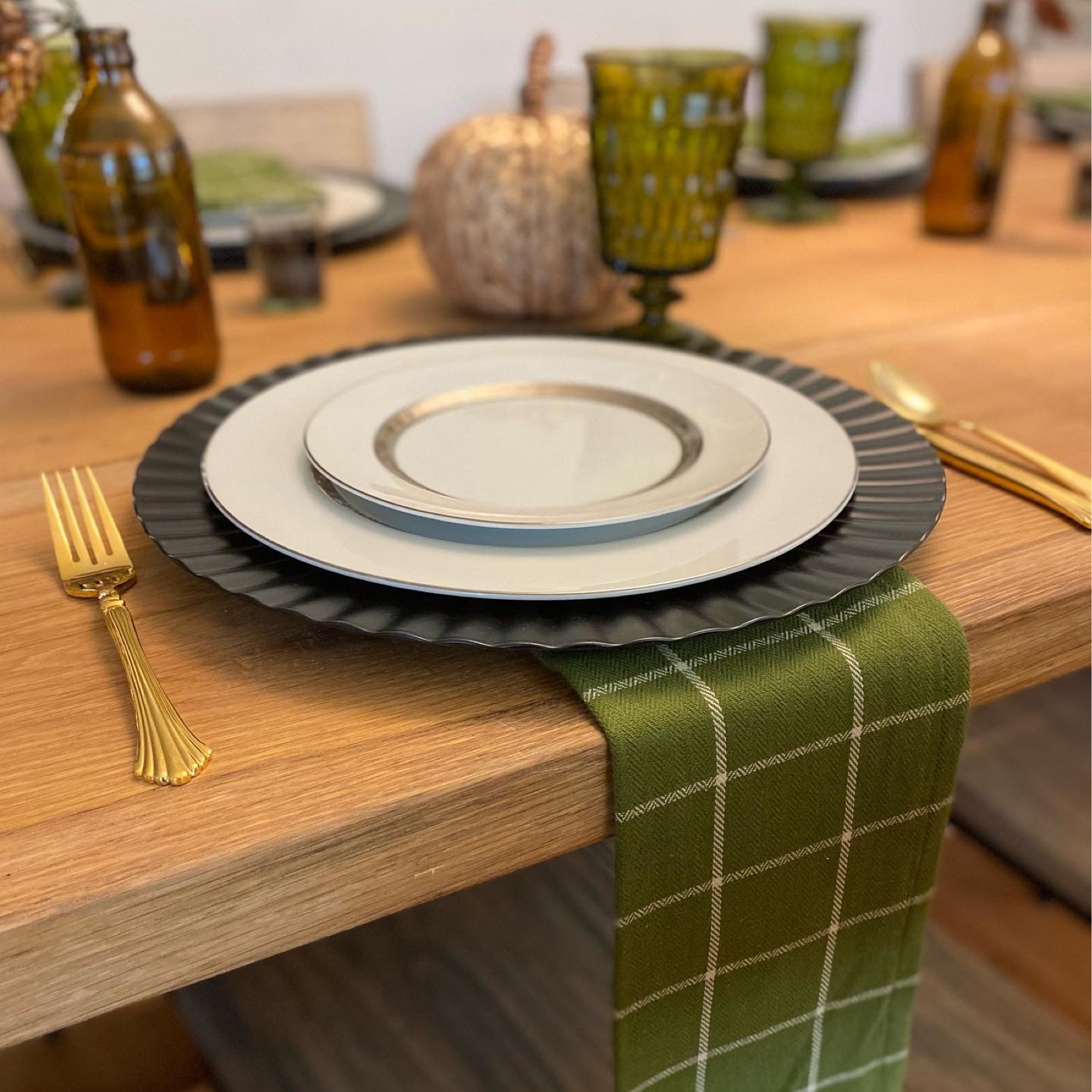 Starting to get the table set for Thanksgiving, and using our favorite chargers. Love the matte black, fluted charger that can be used for any season. 

#LTKstyletip #LTKSeasonal #LTKHoliday