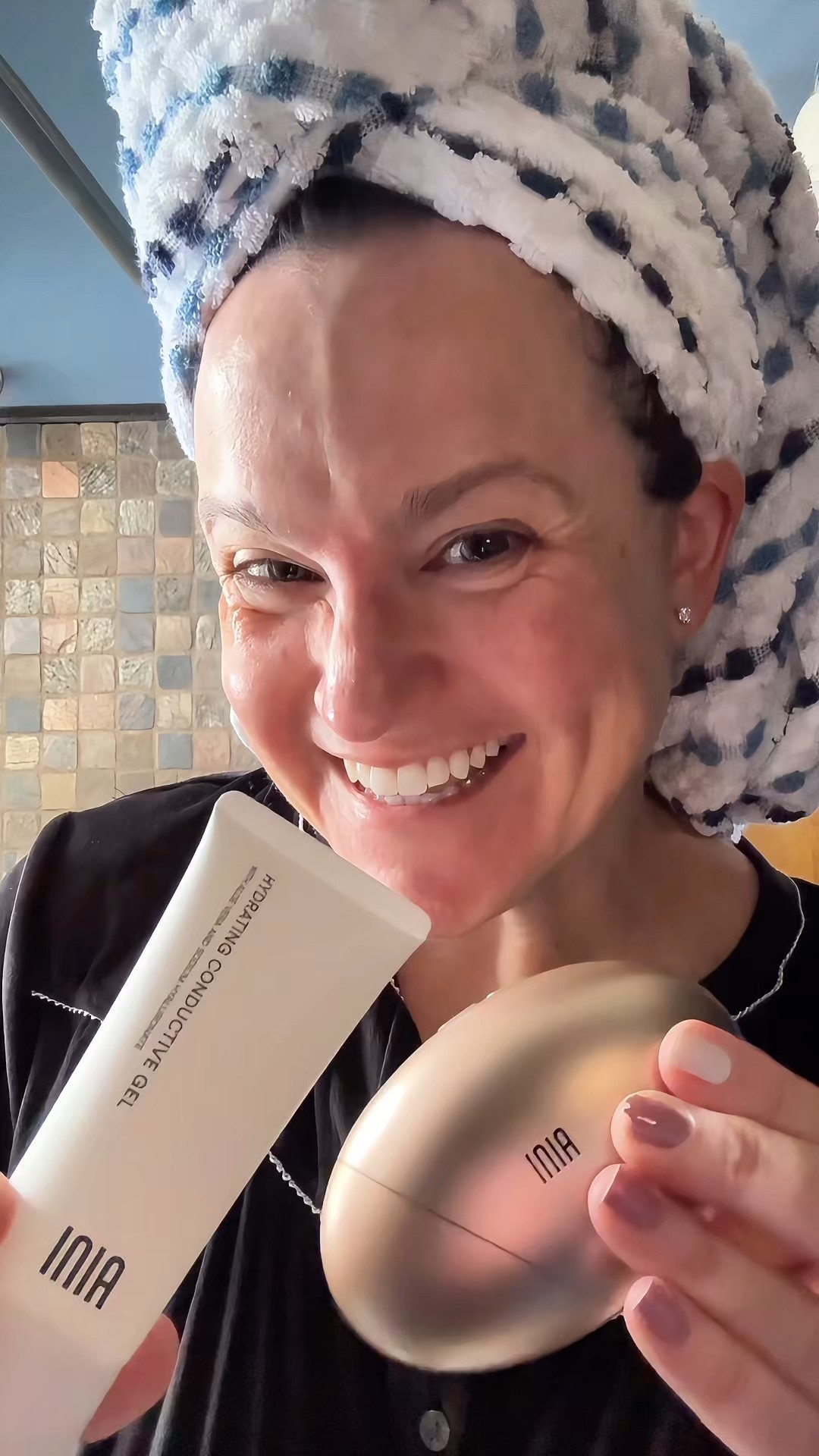 This is your sign to stop overcomplicating skincare ✨

If your face feels puffy, tired, or just blah lately — this tool does everything.
The INIA 7-in-1 Red Light Therapy Face & Neck Tool combines red light therapy, gua sha sculpting, heat and cryo so you can de-puff, firm, and relax your skin in minutes at home.

I love using heat to help my serums sink in, then switching to cryo to calm and tighten. It’s easy, feels amazing, and actually gets used (which says a lot).
Linked here for anyone who wants spa-level skincare without the appointments.

#LTKmorningroutine #LTKBeauty #LTKselfcare