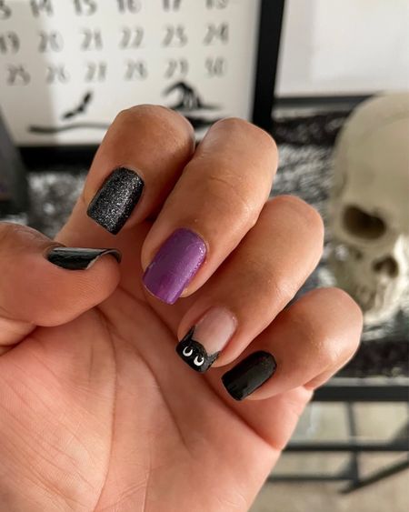 Halloween nails 

#LTKbeauty #LTKSeasonal #LTKHalloween