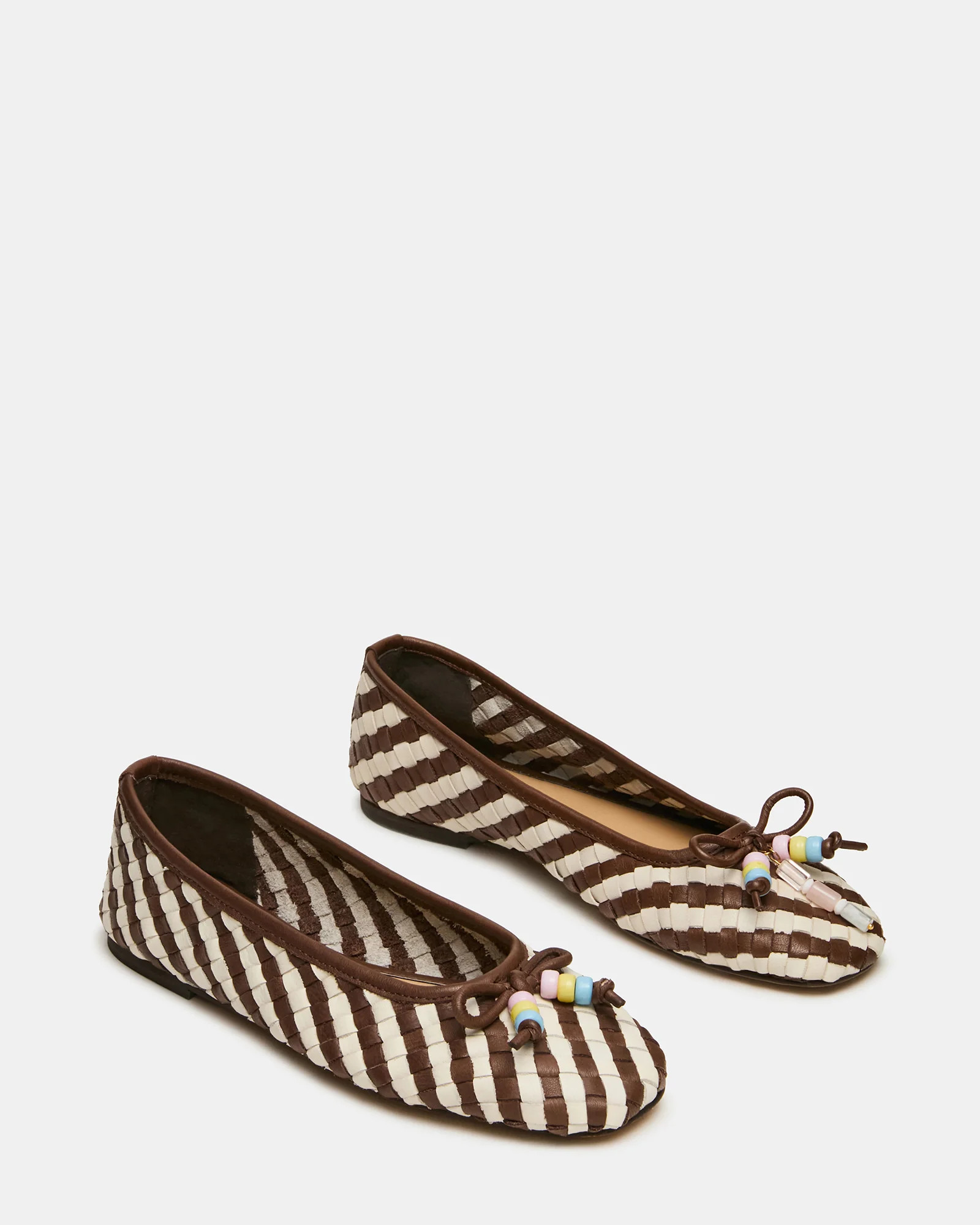 DIVY White/Brown Leather Woven Bow Ballet Round-Toe Women's Flat | Steve Madden (US)