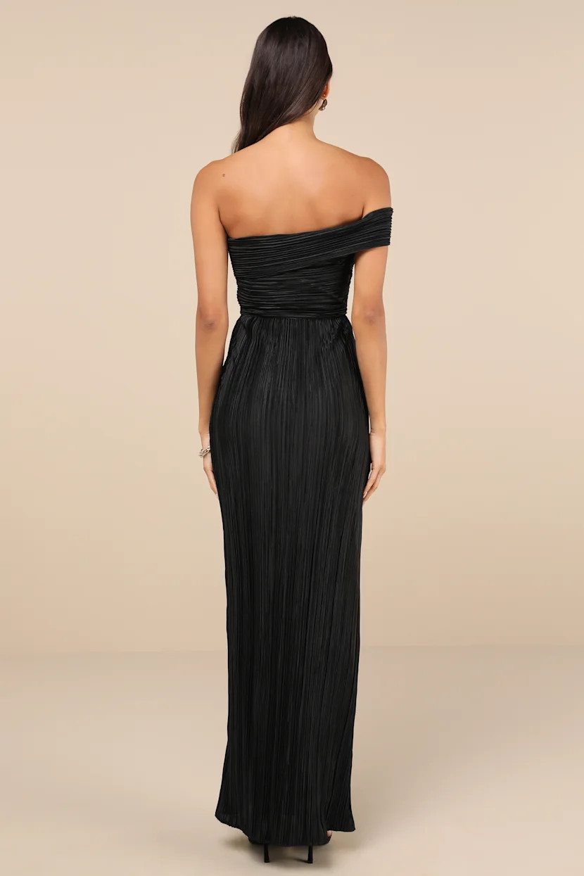 Poised Performance Black Plisse One-Shoulder Maxi Dress | Lulus
