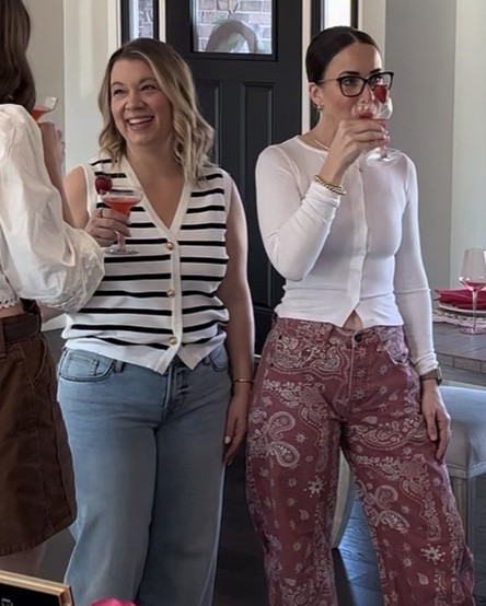 Y’ALL 😍

I found the AMZ version of the FP barrel jeans I wore to cookbook club last weekend and I’m not okay 🤯

Same vibe, same flattering fit… but like 1/4 of the price 🙌 You already know I’m going back for another pair 😂

If you’ve been wanting to try the barrel jean trend without the FP price tag… THIS IS IT 👀

🔗👇

#LTKOver40 #LTKootd #LTKgrwm