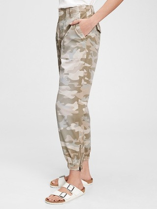 Girlfriend Utility Joggers with Washwell™ | Gap (US)