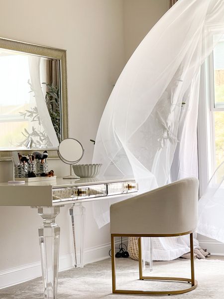 Glamroom decor 

Home decor, vanity desk, vanity mirror, curtains, makeup 

#LTKFind #LTKstyletip #LTKhome