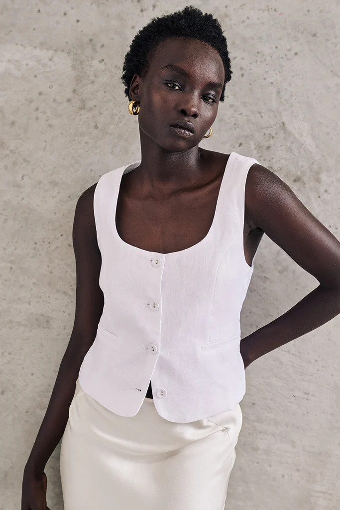 OSCAR WHITE SCOOP NECK LINEN VEST | DISSH