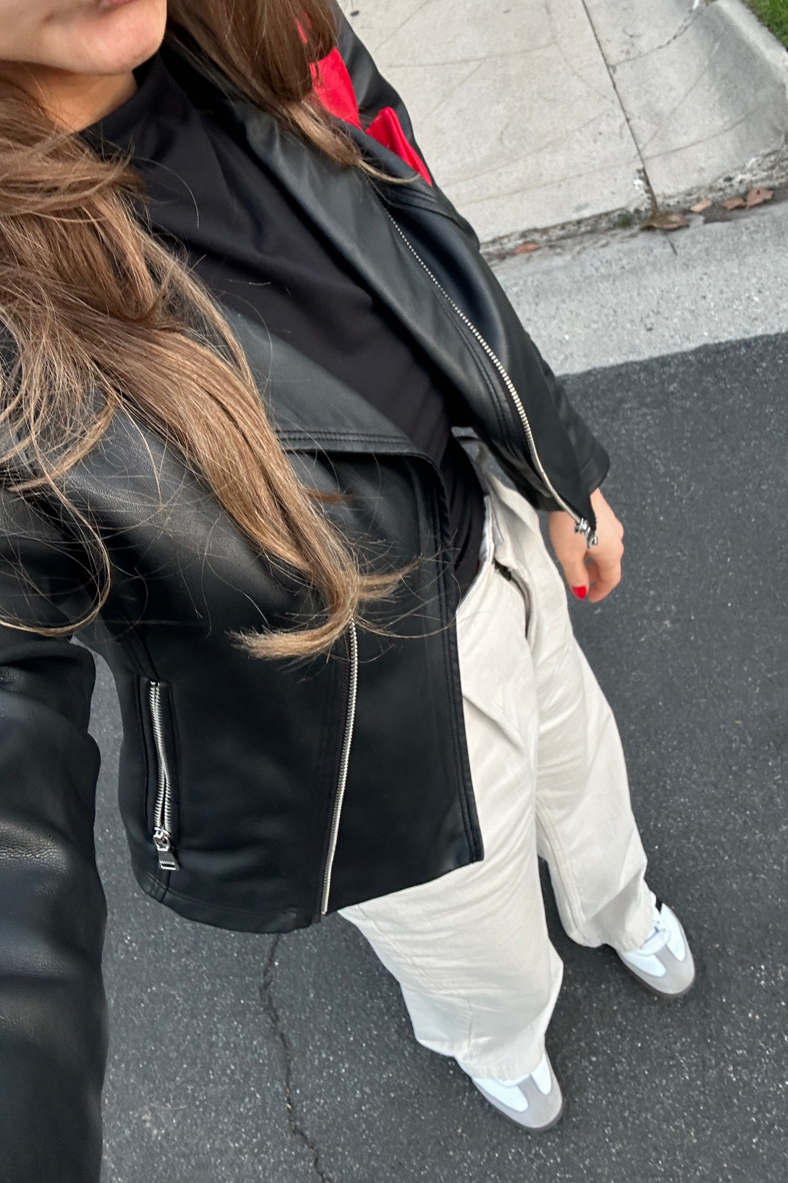 Casual Valentine’s Day Outfit ♥️

Abercrombie, Adidas Sambas, Red Bag



#LTKshoecrush #LTKstyletip #LTKSeasonal