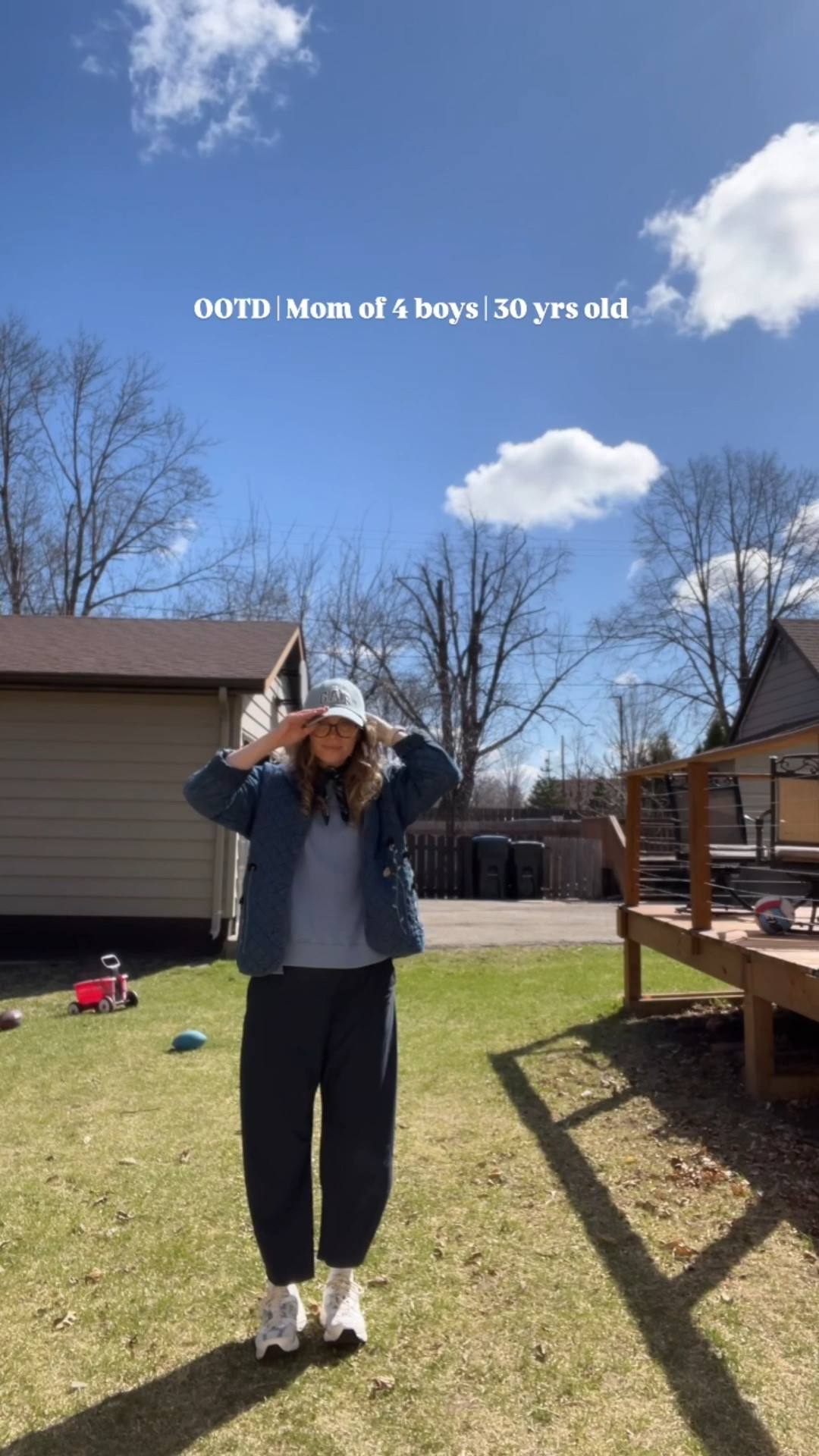 Outfit of the day! The sky looked like a movie! 

Wearing size medium in tops, size small in pants! These pants are so fun from Old Navy but they do run big! 
