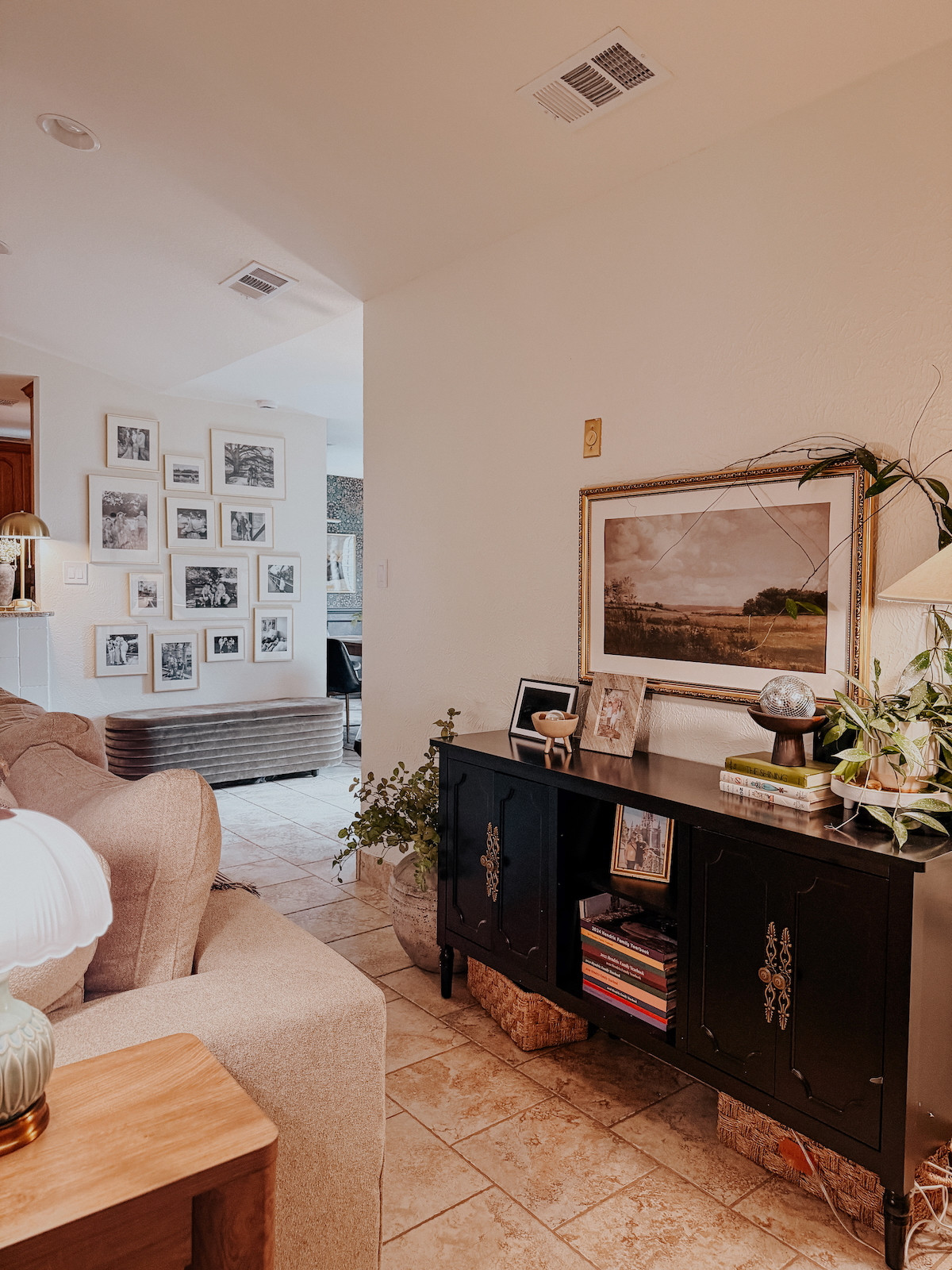 2026 HOME TOUR | LIVING + ENTRY

One of my favorite views of our living room and entry!  

 #LTKHome