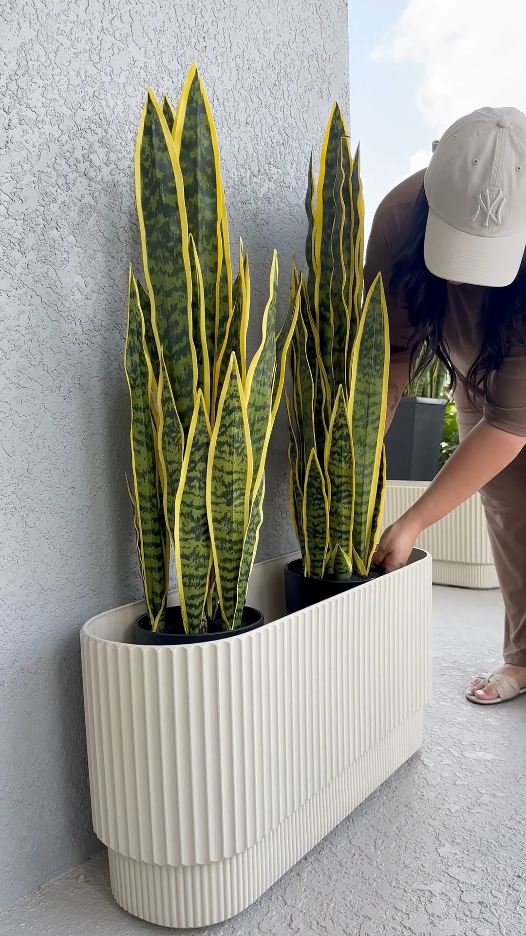 On sale!! The prettiest fluted planter set 😍 Available in four colors! 




Home
Outdoor home
Outdoor patio planters
Summer outdoor 
Home decor 
Viral fluted planter

#LTKHome #LTKvlog #LTKSaleAlert