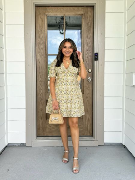 Yellow peasant collar dress size 2 - sized up a size for room in the hips 
Silver heels size 5 TTS

Spring outfit 
date night outfit 
Spring dress 
Spring style 
Summer outfit 


#LTKstyletip #LTKSeasonal #LTKshoecrush