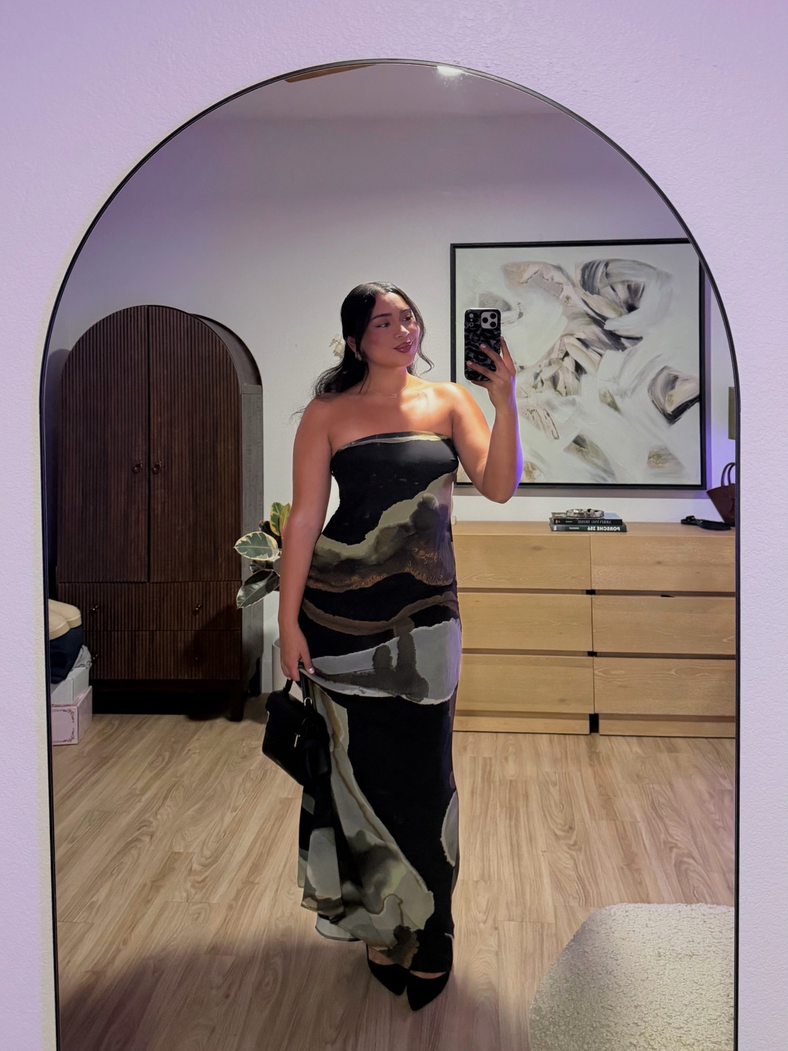 Meshki dress🖤 wore it for Thanksgiving but the tones in the dress are perfect for any fall/ winter occasion (runs true to size wearing a L)

Typically hate strapless dresses but his has an elastic band that holds up in a rly comfy way, small zipper on the side & just so pretty (on sale rn too!)

#LTKHoliday #LTKFindsUnder100 #LTKMidsize