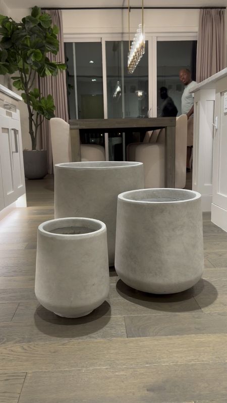 I fell in love with this gorgeous cement planter set. It comes in a set of 3 with different colors to choose from 

Design Planter Dupe
Planter Dupe
Cement Planter
Jute area rug
Seagrass area rug
Jute Door mat 

#LTKsalealert #LTKhome #LTKstyletip