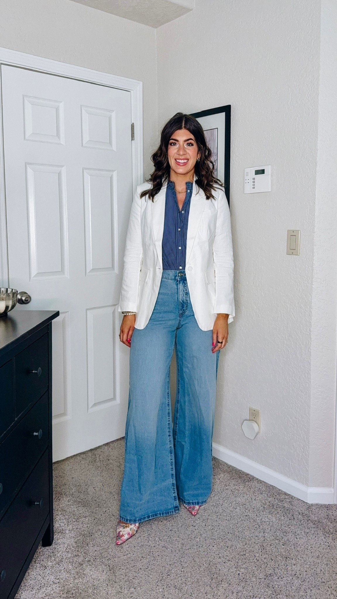 These jeans are perfect to wear to the office!

In an 8 wide leg jean and sized down to a small in blazer and top (both run loose)

midsize workwear, business casual outfits, chic office looks, professional style, midsize fashion inspo, everyday work outfits, office outfit, office look, affordable workwear

#LTKWorkwear #LTKStyleTip #LTKMidsize