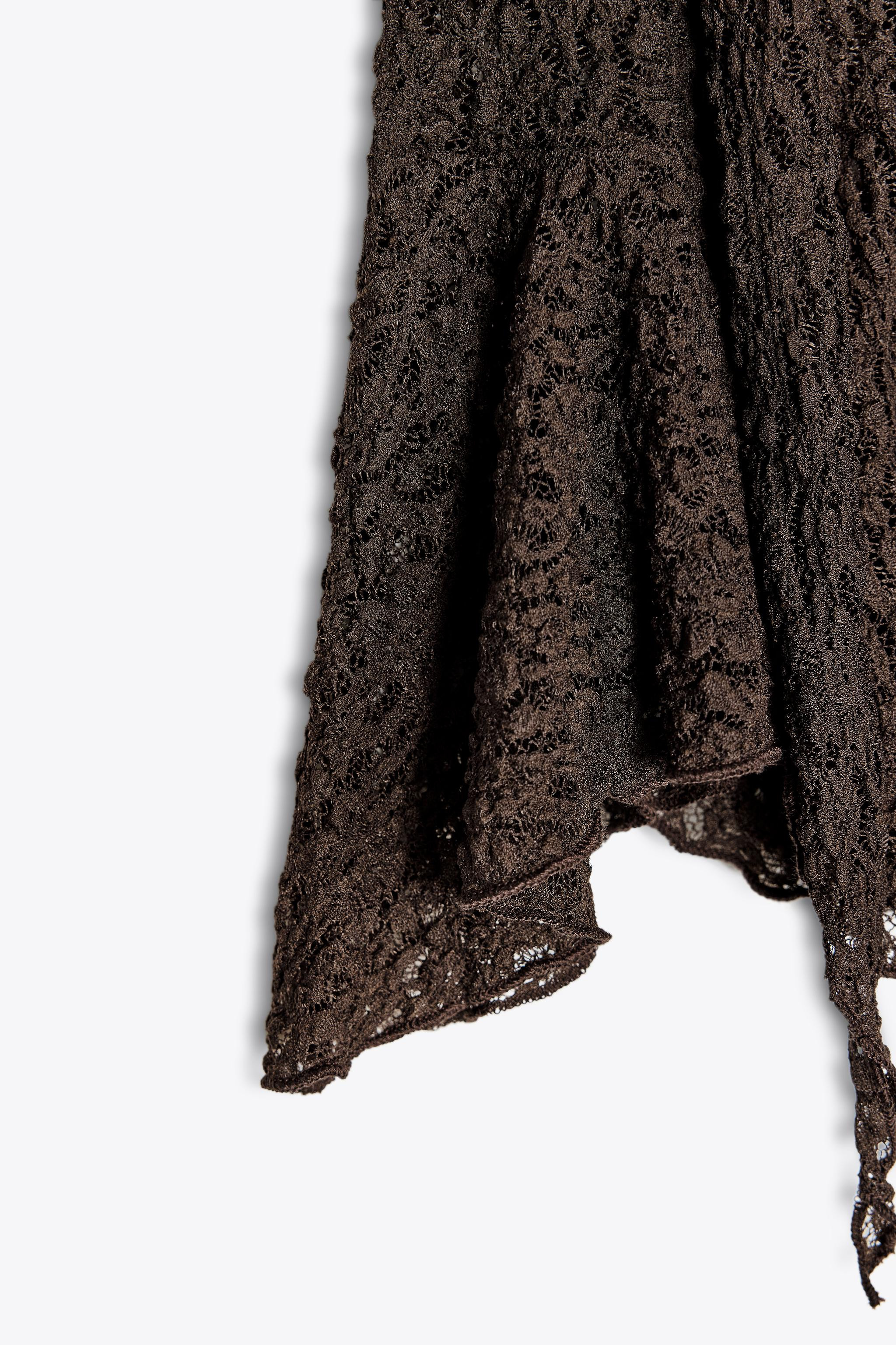 LACE SCARF TOP19.99 GBPBrown | 6050/325/700Put it in your basketAddSemi-sheer strapless top with ... | Zara UK