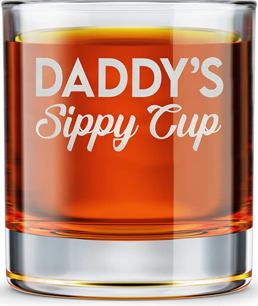 DADDY FACTORY Daddy's Sippy Cup Whiskey Glass - Funny New Dad Gifts - 10.25 oz Engraved Old Fashi... | Amazon (US)