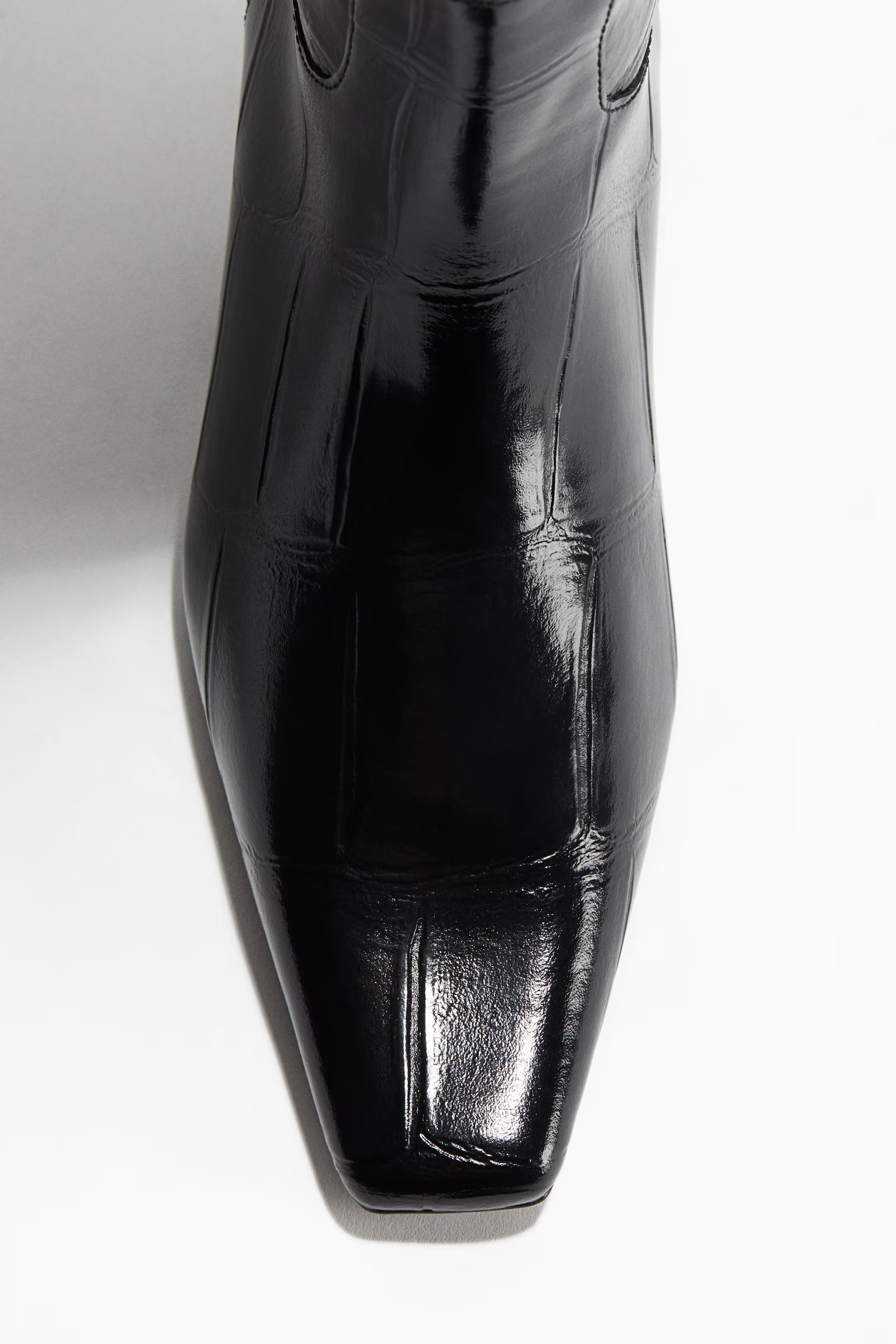 Knee-high boots | H&M (UK, MY, IN, SG, PH, TW, HK)