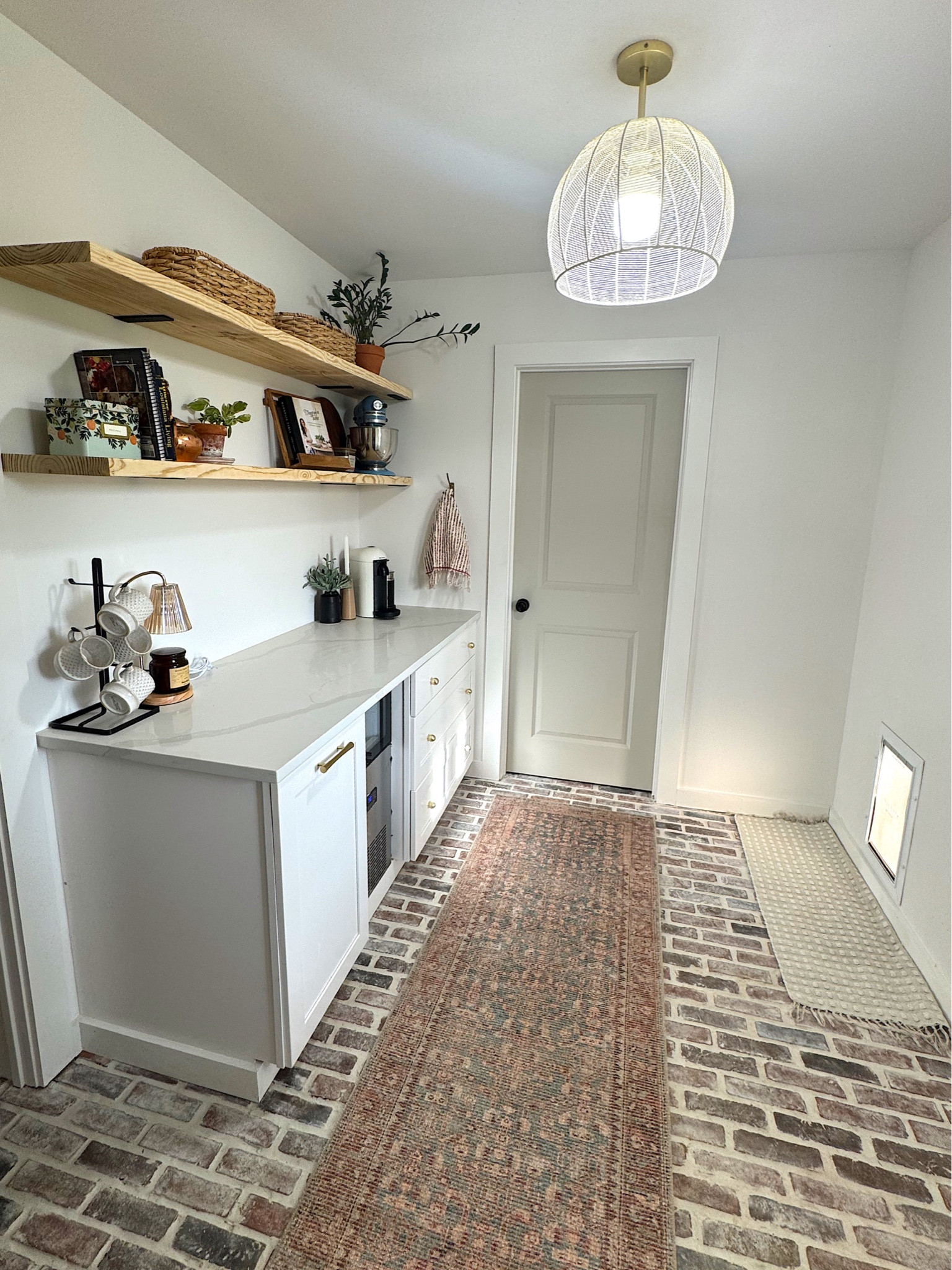 The butlers pantry is finally finished and it’s so stunning! You can find the whole process on my TikTok or just before/after on my Insta 😍 

#LTKhome #LTKHoliday #LTKSeasonal