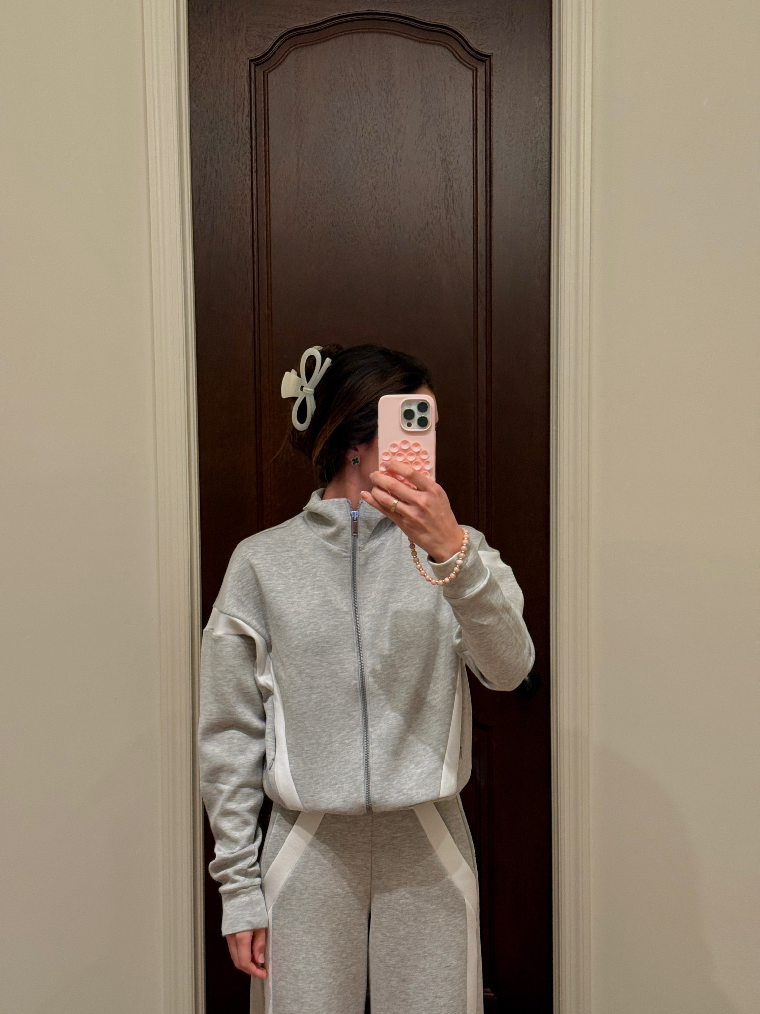 Spanx a does no wrong, my go to for athleisure wear
Amazon phone case, grip sticker and hand chain 
Hair clip was a gift

#LTKStyleTip #LTKBeauty #LTKSaleAlert