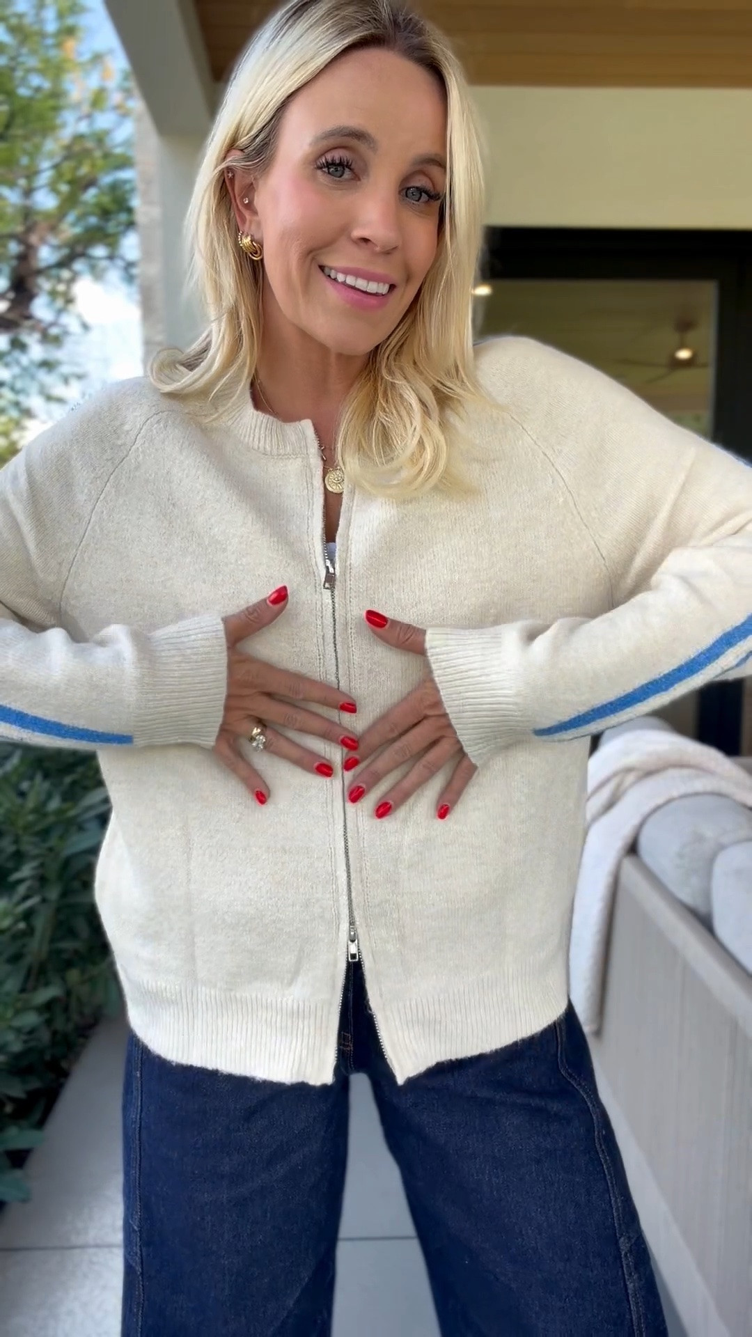 I’ve been sitting on this sweater and I finally tried it on after seeing someone wear it!

#LTKootd #LTKgrwm #LTKmomlife