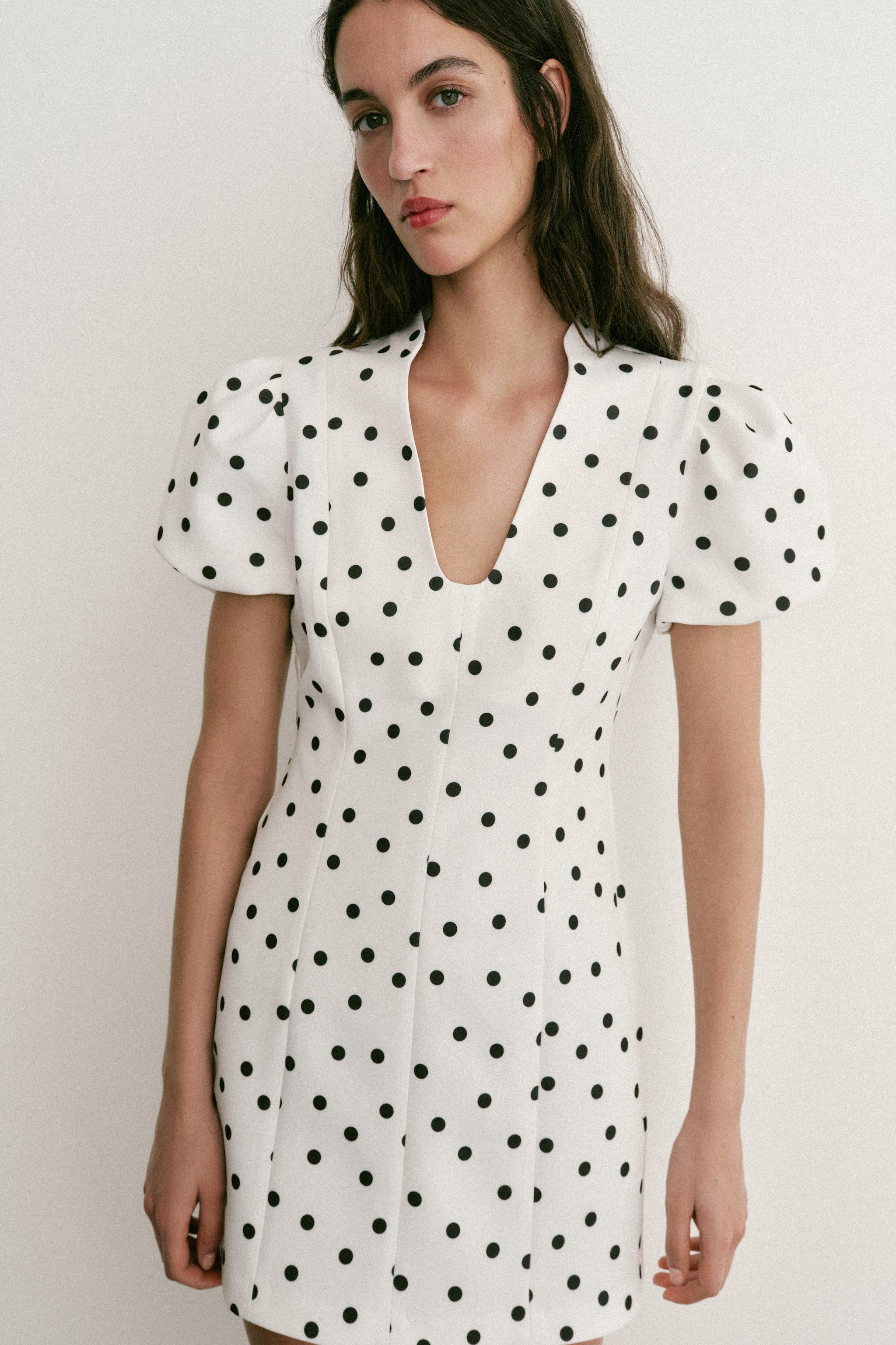ROBE COURTE À POIS | Zara FR
