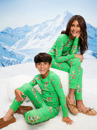Gender-Neutral Snug-Fit Graphic Pajama Set for Kids | Old Navy (US)