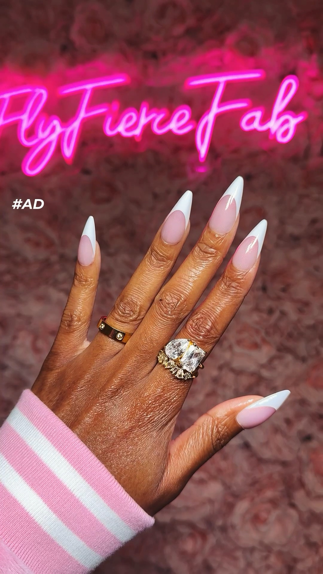 #AD With the holiday season right around the corner, there’s no better time than now to learn how to start doing your own nails at home.

Today I’m using the glitter base French tip nails BTArtBox sent me from their new holiday collection, and they are the perfect classy and sparkly holiday nails 💅🏾🎄✨.

Here is how I use them to make my own press on nails, and how I make my nails last!