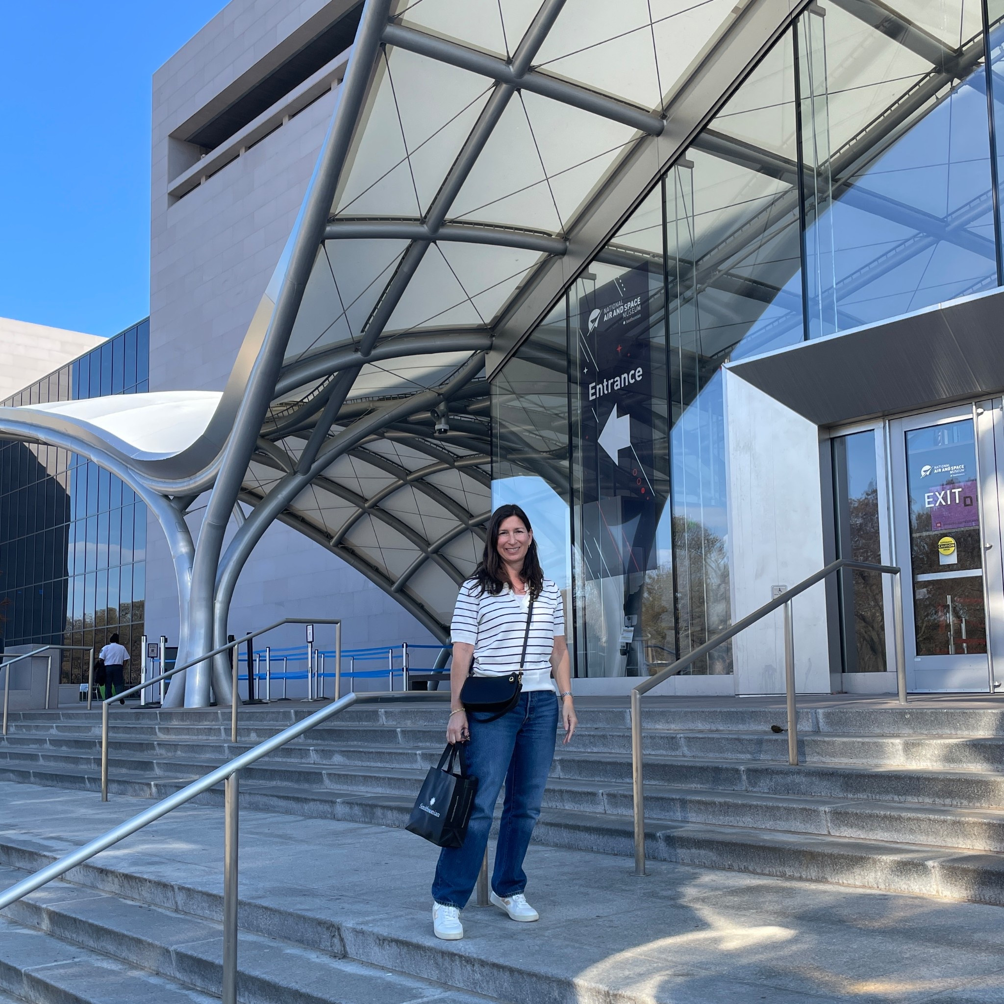 In my tourist era. Love this comfy outfit for touring the Smithsonian for hours 🙌💕

#LTKootd #LTKTravel #LTKPetite