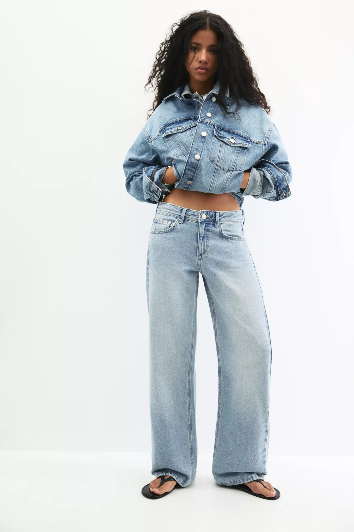 Straight fit jeans | PULL and BEAR UK