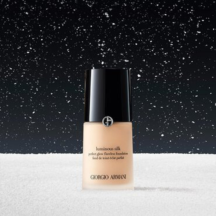 Luminous Silk Oil-Free Foundation - Armani Beauty | Giorgio Armani Beauty (US)