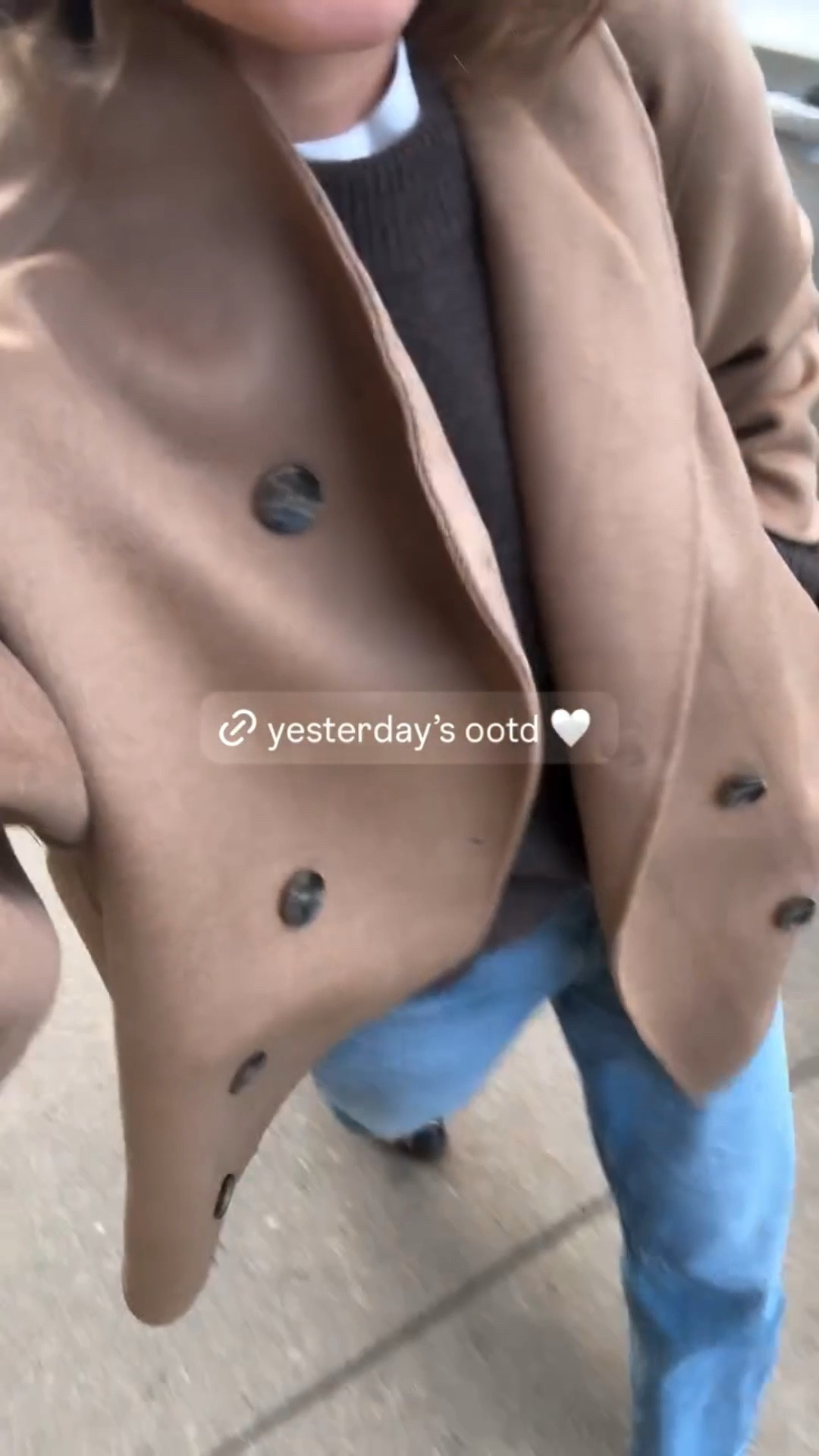 Yesterday’s OOTD with all links posted but the star of the show is this Alex Mill Sophia Wool coat. She’s stunning with the beautiful camel color, the double breasted button details and the length which is just above the knee. Such a soft, warm, stylish statement piece for Fall. She runs big so I sized down one to an XS!



#LTKWorkwear #LTKStyleTip #LTKSeasonal