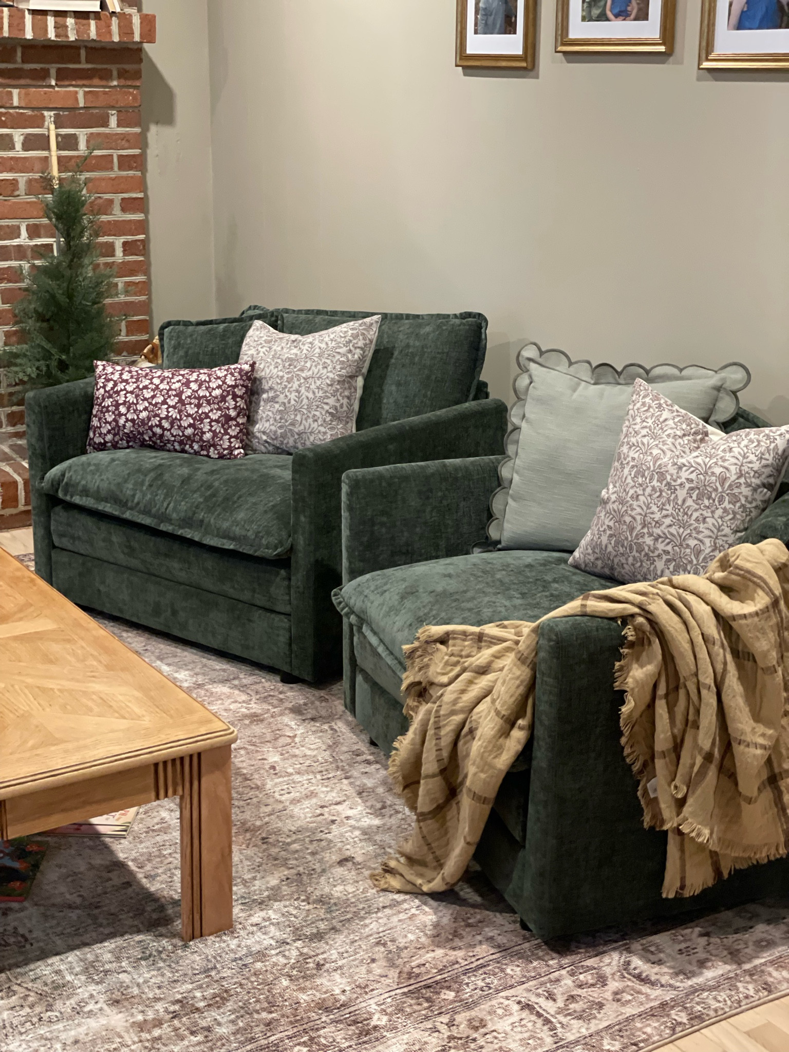 Affordable Amazon sitting chairs for livingroom! I chose the green and it is perfect for our fireplace room! 

#founditonamazon #amazonhome #amazonfinds #sittingchair #livingroomchair #oversizedchair #homedecor #homefinds #pillowcovers #throwpillows 

#LTKStyleTip #LTKHome