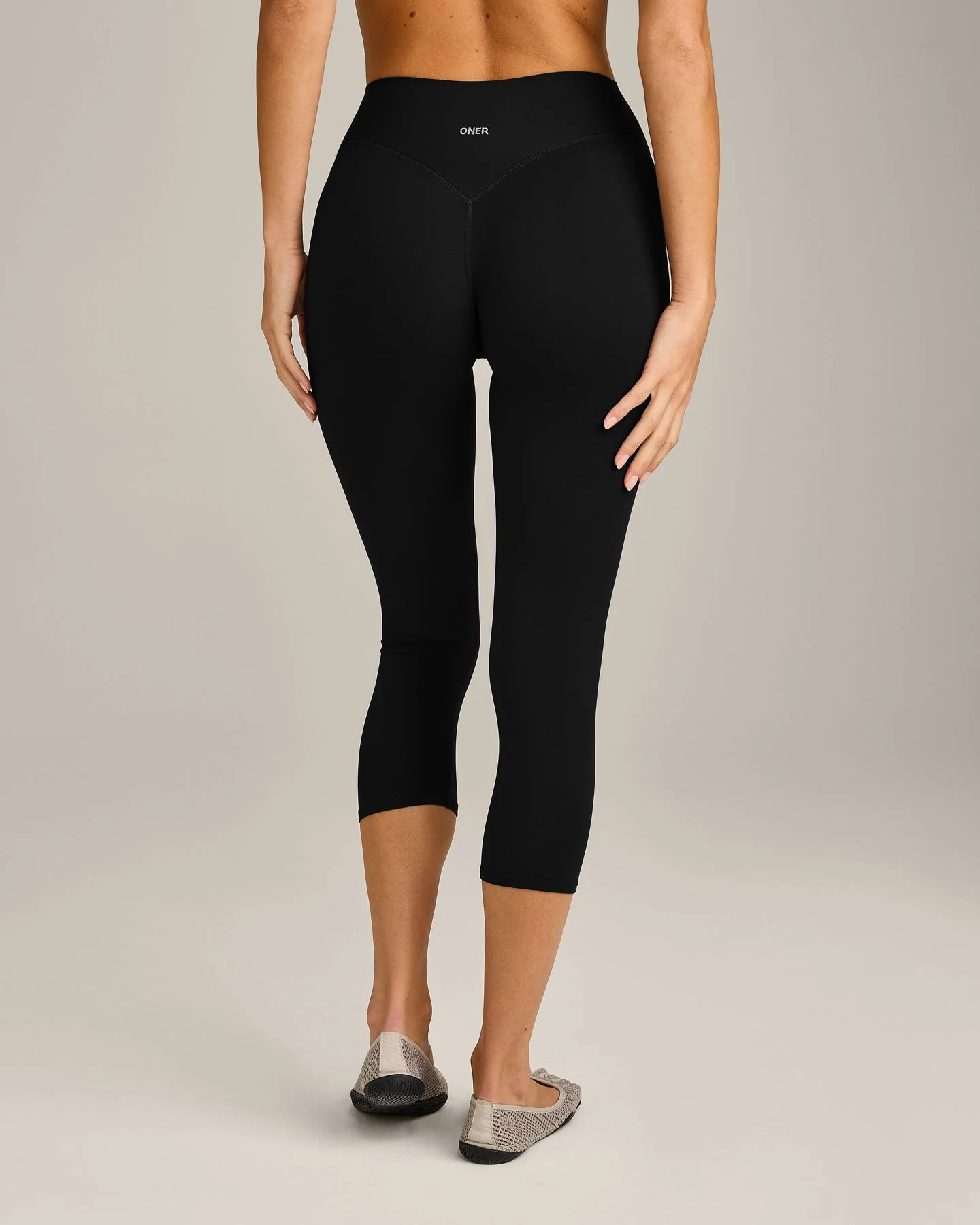 SoftMotion\u2122 3/4 Length Leggings with Grey Logo 
 Black | Oner Active (UK / US)