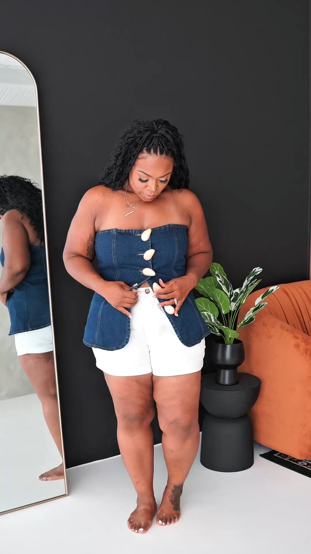 Summer outfit, white shorts, denim corset, date night #LTKWatchNow

#LTKOver40 #LTKPetite #LTKMidsize
