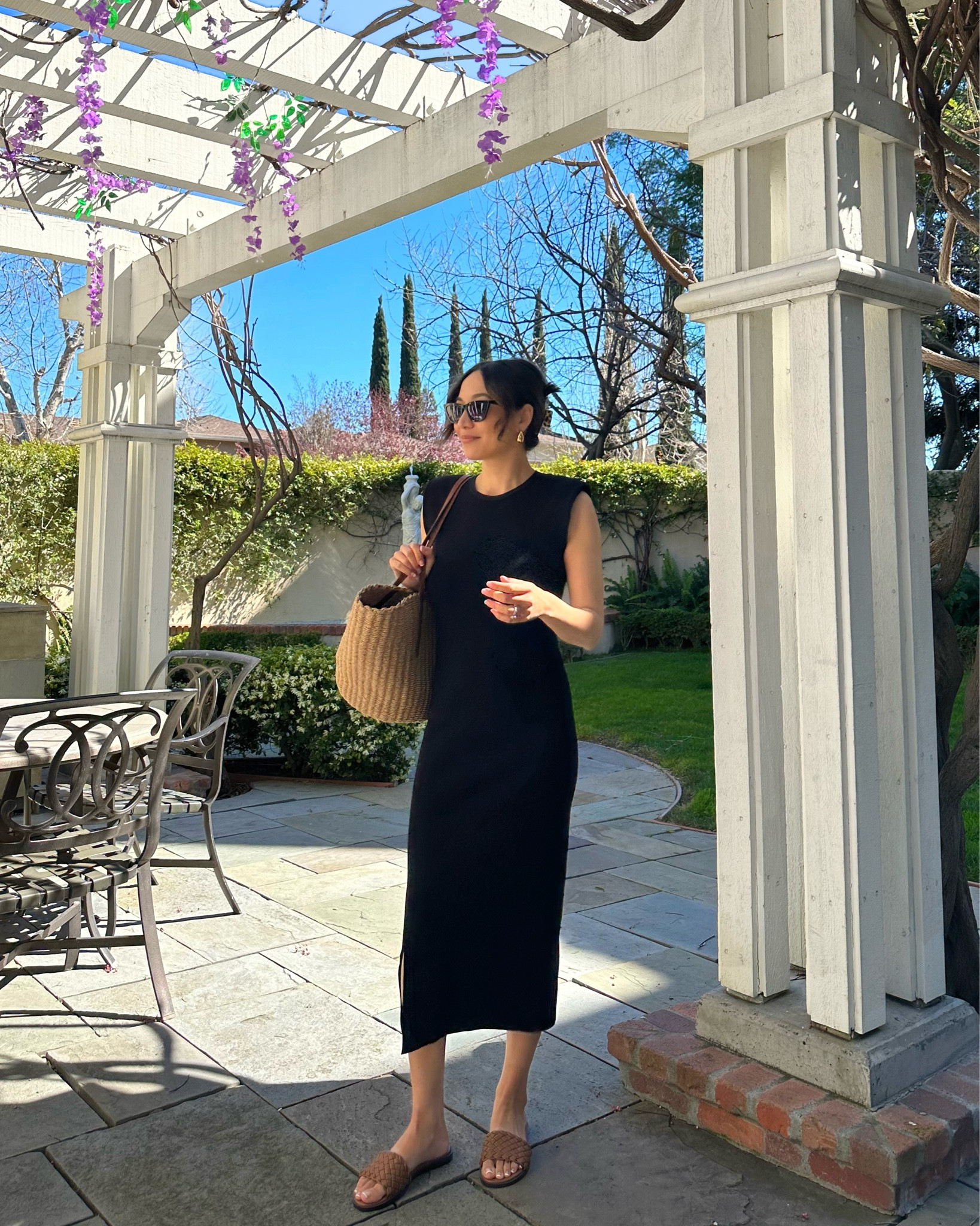 The perfect LBD for spring [& under $100 right now for J.crew’s annual spring event!] + linked top spring selects 🖤

Dress tts xs 
Woven tote - color ‘natural straw’
Sandals - color ‘English saddle’
Sunglasses - sold out jcrew pair, linked another cat-eye option

@jcrew #ad #injcrew 


#LTKsalealert #LTKSeasonal