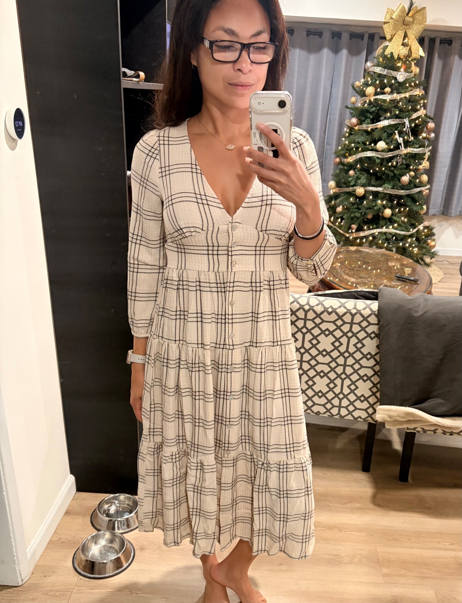 Insanely soft, flattering in all the right places, and gives effortless “I didn’t try but still look expensive” energy. Perfect for LA fall/winter layering—throw on boots, a jacket, maybe a coffee in hand, and you’re set🖤 Swipe to shop 👇🏽
.
.
.
.
marine layer maeve maxi dress, marine layer sale, midi dress outfit, cozy elevated style, quiet luxury outfit, fall winter dress, capsule wardrobe staples, elevated casual wear, la fall style, soft knit dress, neutral midi dress, everyday chic outfit, women’s fall fashion, layering dress

#LTKSaleAlert #LTKSeasonal #LTKGiftGuide