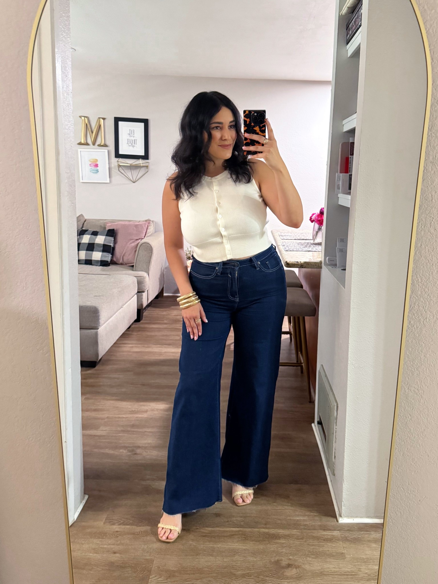 White sleeveless knit top with dark wide leg jeans for a clean everyday look that works for brunch, errands, or casual plans 

Top // M
Jeans // 11
Sandals // 8

#LTKOver40 #LTKootd