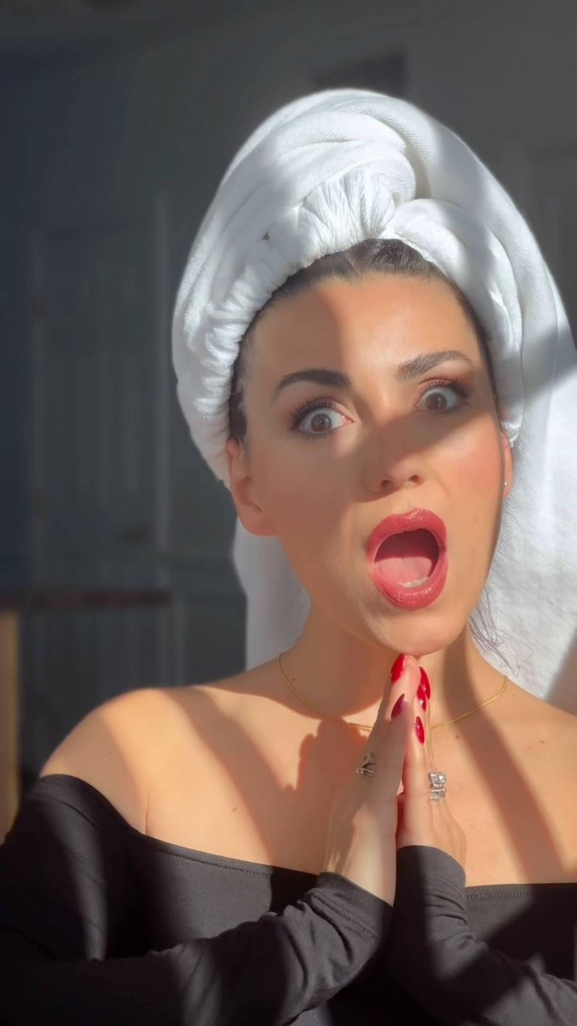 ✨ Say hello to the ultimate hair rescue! 💫 I’ve been loving the Saffron Rose Moisture Mask from @joonhaircare 

It’s like magic in a jar for dry, damaged hair. Infused with saffron, rose, and pistachio, it hydrates, nourishes, and gives me that salon worthy shine at home! 💆‍♀️✨ 
Trust me, your hair will thank you. 😘 
Ready for that luscious glow? 💖 #ad #JOONGlow

#JoonHairCare #SaffronRoseMask #HealthyHairGoals #ShinyHair #HairCareRoutine #HairTransformation #HairMaskMagic #HydratedHair #RoseInfused #HairCareEssentials #DryHairRescue #MoisturizedHair #LuxuryHairCare #HairNourishment #SilkySmoothHair

Hair hydration, hair mask, hair care, damaged hair repair, shiny hair, saffron rose mask, deep conditioning, hair nourishment, dry hair solution, hair treatment