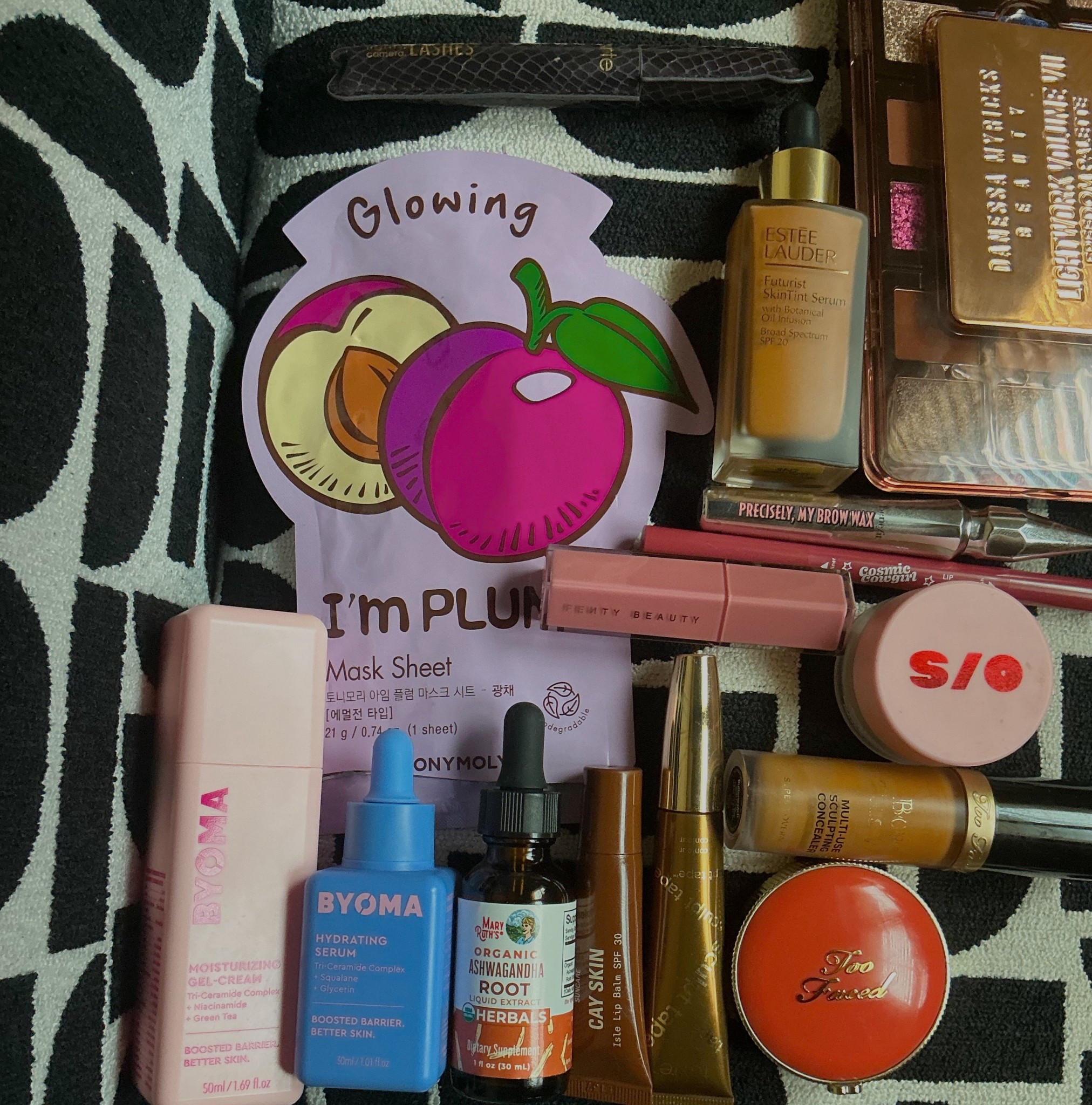 The products I used to achieve my soft glowy glam look 🤭✨🫶🏾

#LTKGiftGuide #LTKBeauty #LTKgrwm