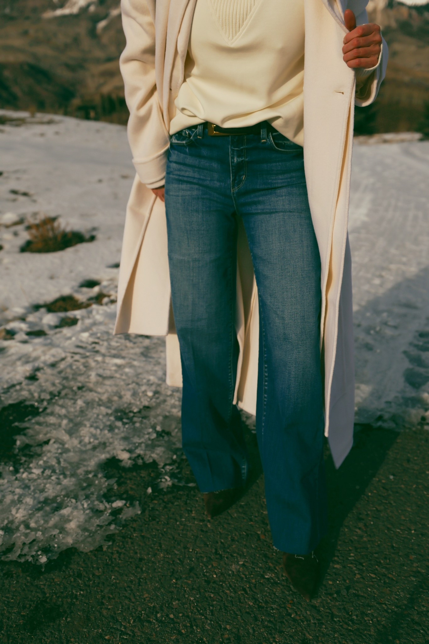 These Scottie jeans are sooo soft—they have just the right amount of stretch, making them ridiculously comfortable to wear all day. 

The dark wash with subtle center fading is also a major bonus! It visually slims and elongates your legs. It’s one of those small design details that makes a huge difference. TTS. 

To keep the lengthening effect going, I love pairing these with pointed toe booties in darker neutrals like black or chocolate brown.

~Erin xo 

#LTKSeasonal