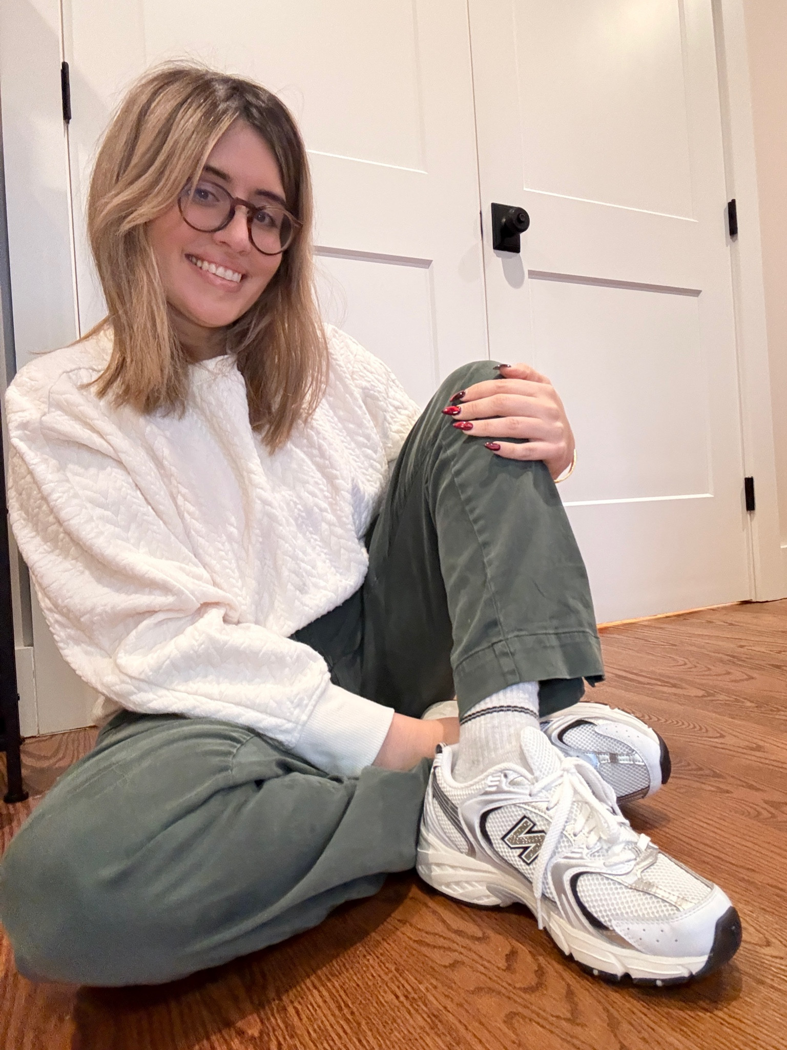 Love these New Balance sneakers so much for the winter season, they match with anything and everything and are so comfy! Sweater sweatshirt from Target and slacks pants from Amazon!