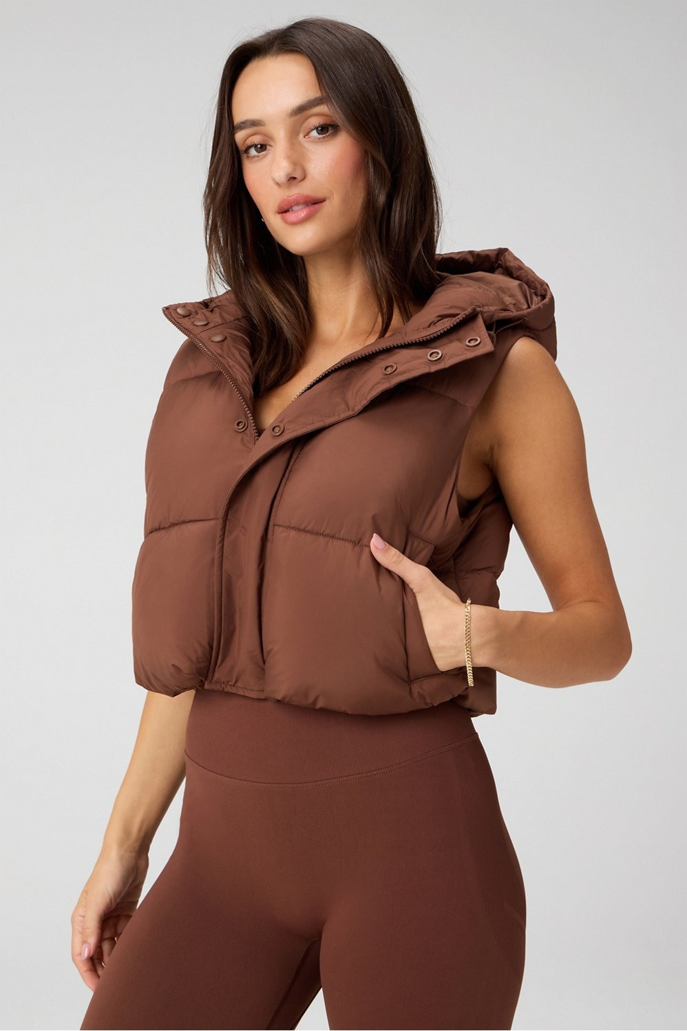 Essential Cropped Hooded Puffer Vest | Fabletics