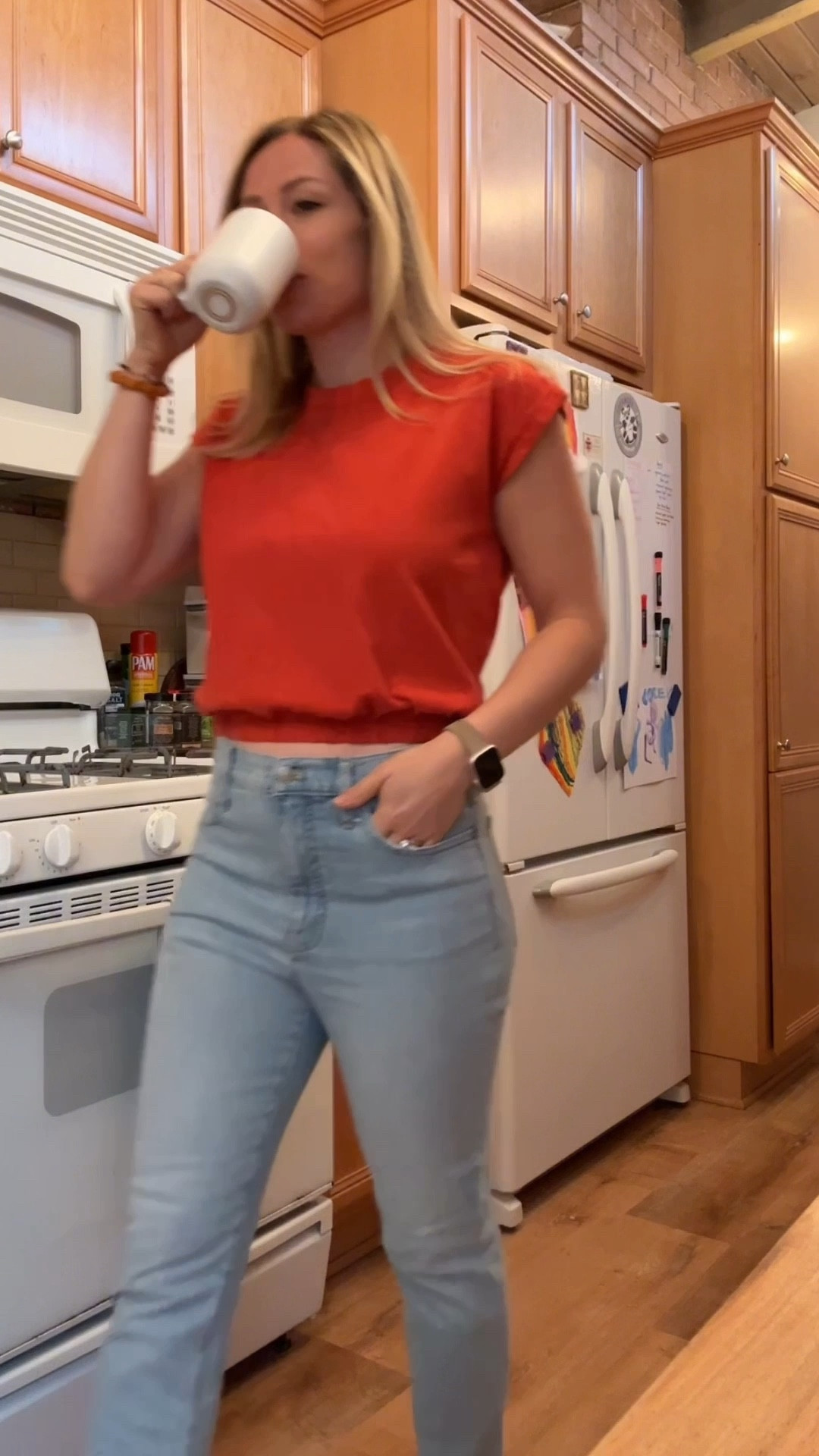 The most fun  top and great light jeans!

#LTKgrwm #LTKootd #LTKdayinmylife