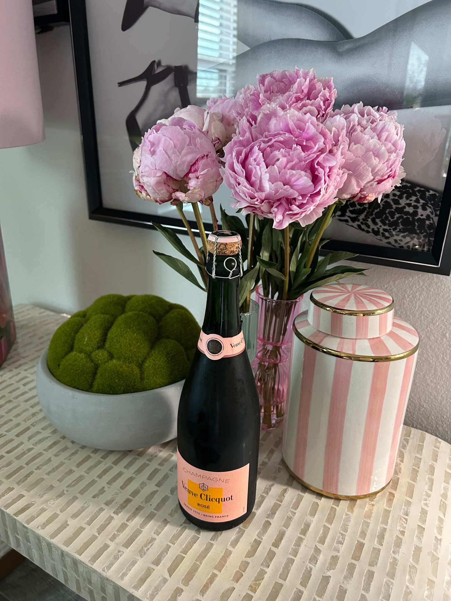 Pop champs and let’s decorate for a little spring! 


#LTKActive #LTKstorytime #LTKdayinmylife