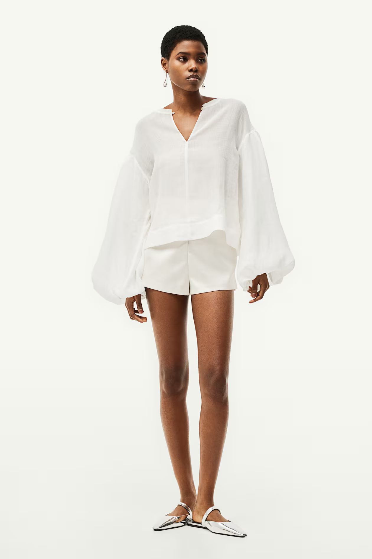 Voluminöse Bluse - Weiß - Ladies | H&M AT | H&M (DE, AT, CH, NL, FI)