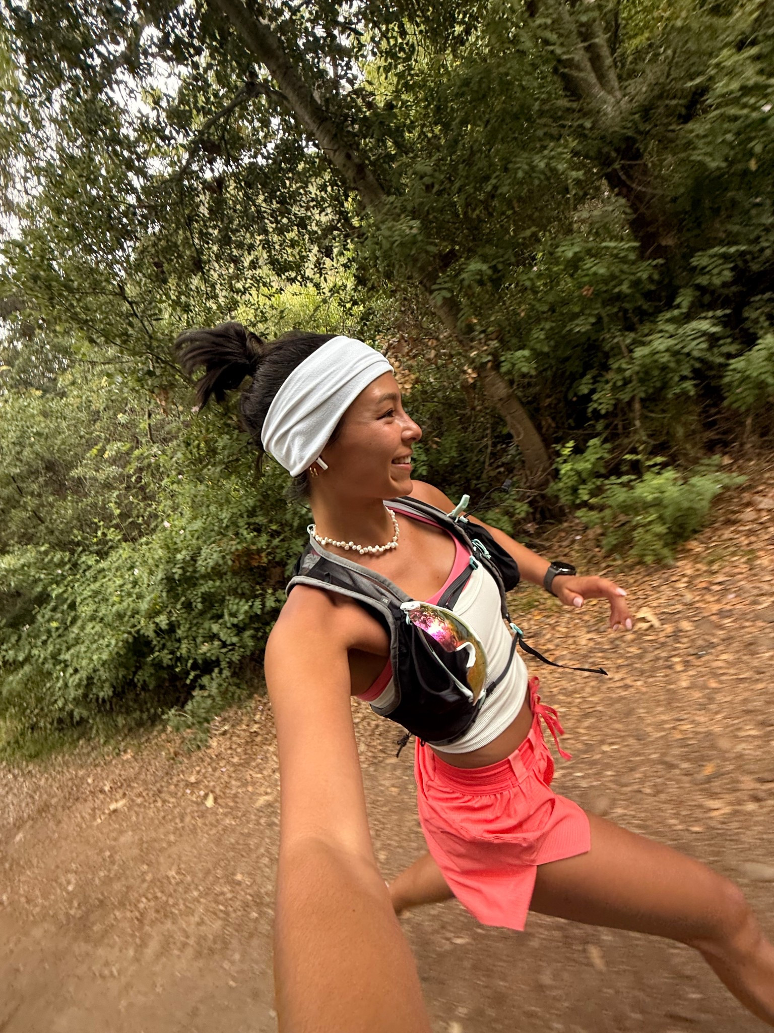 Trail running fit!
Glasses: @hystride (MEG)
Shoes: @mounttocoast (MEGAN)