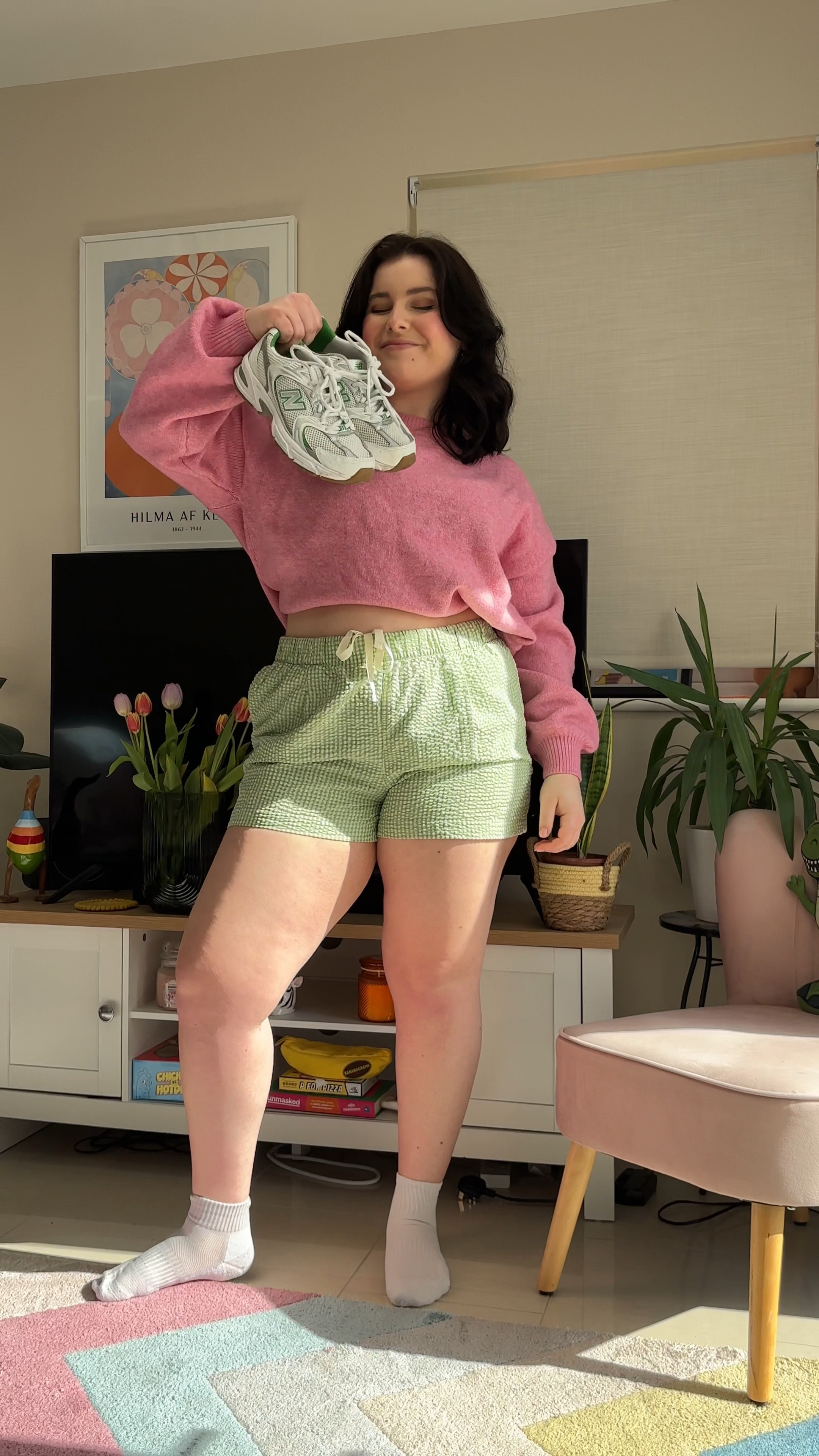 Me + these gingham shorts 😍🫶

Uniqlo gingham shorts, gingham shorts, gingham, pink jumper, pink and green outfit, Uniqlo, new balance, green new balance, new balance 530, asos new balance 

#LTKstyletip #LTKmidsize