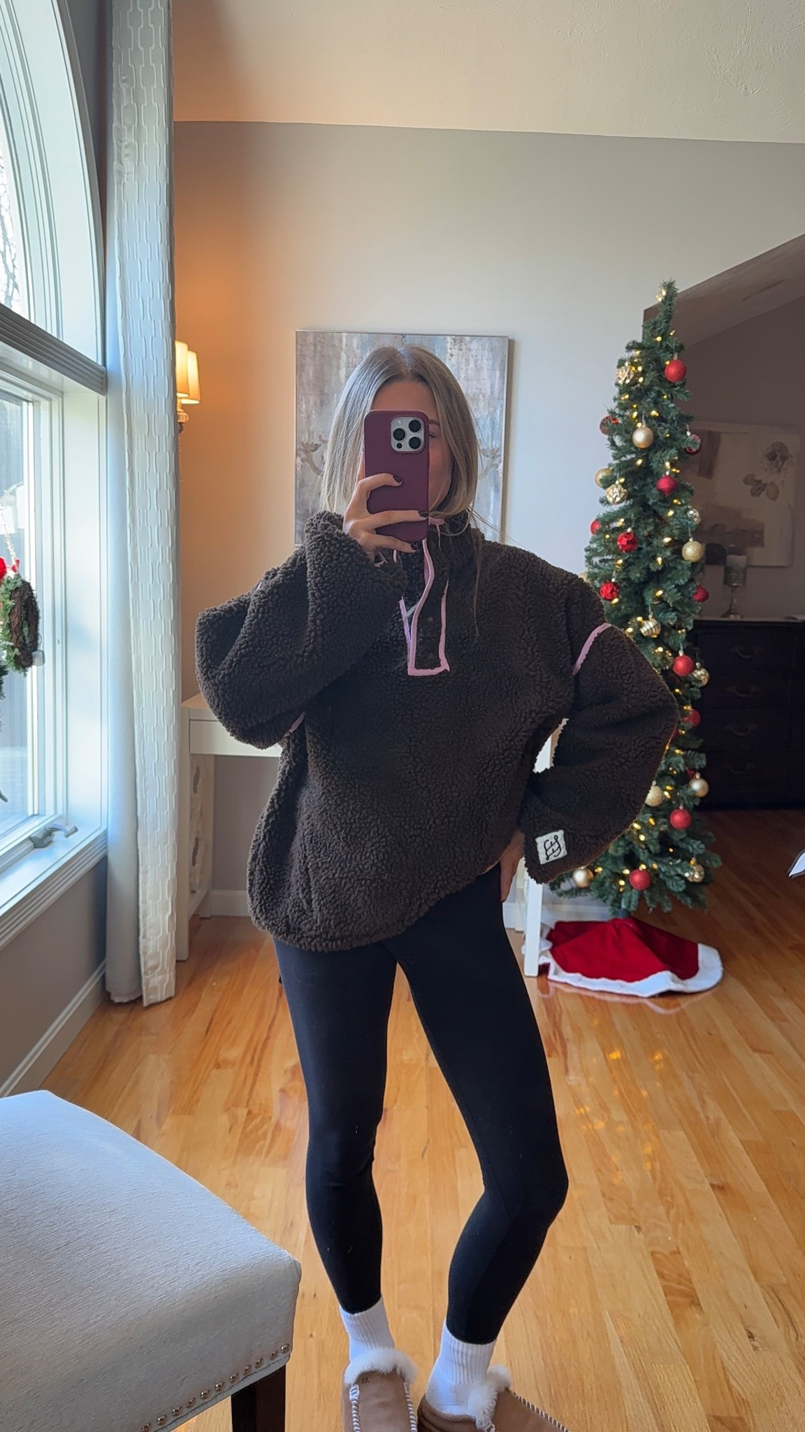 just got these fleece in the mail and I love it so much. Wearing a small in it

#LTKU #LTKootd #LTKSeasonal